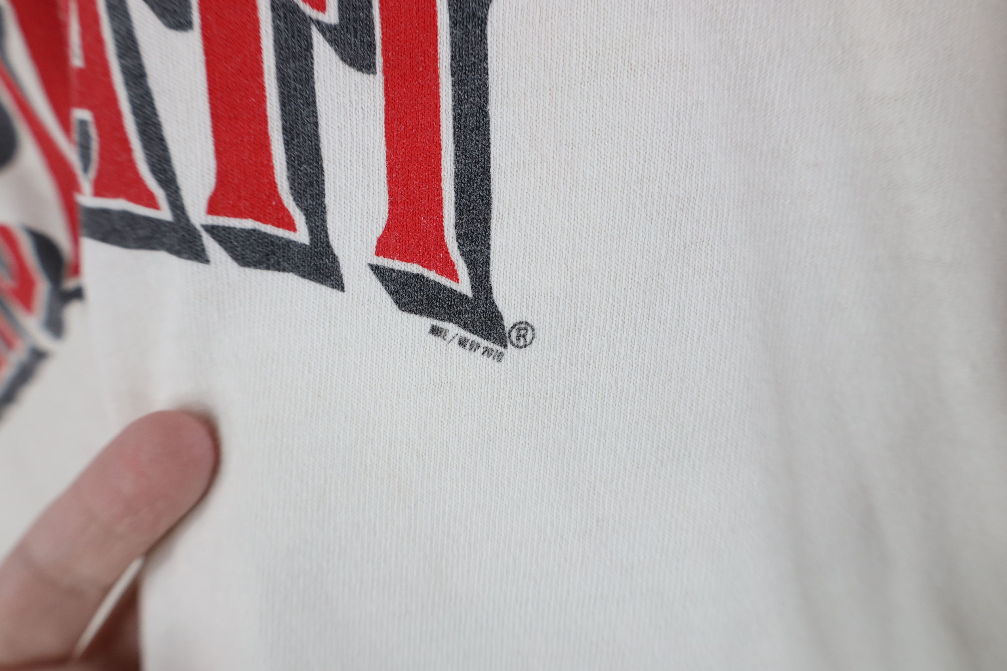 Nike Vintage Nike Swoosh Cincinnati Reds Baseball Raglan T-Shirt Size US L / EU 52-54 / 3 - 6 Thumbnail
