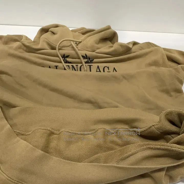 Balenciaga Balenciaga Casual Logo Hoodie in Khaki. Size US XS / EU 42 / 0 - 8 Thumbnail