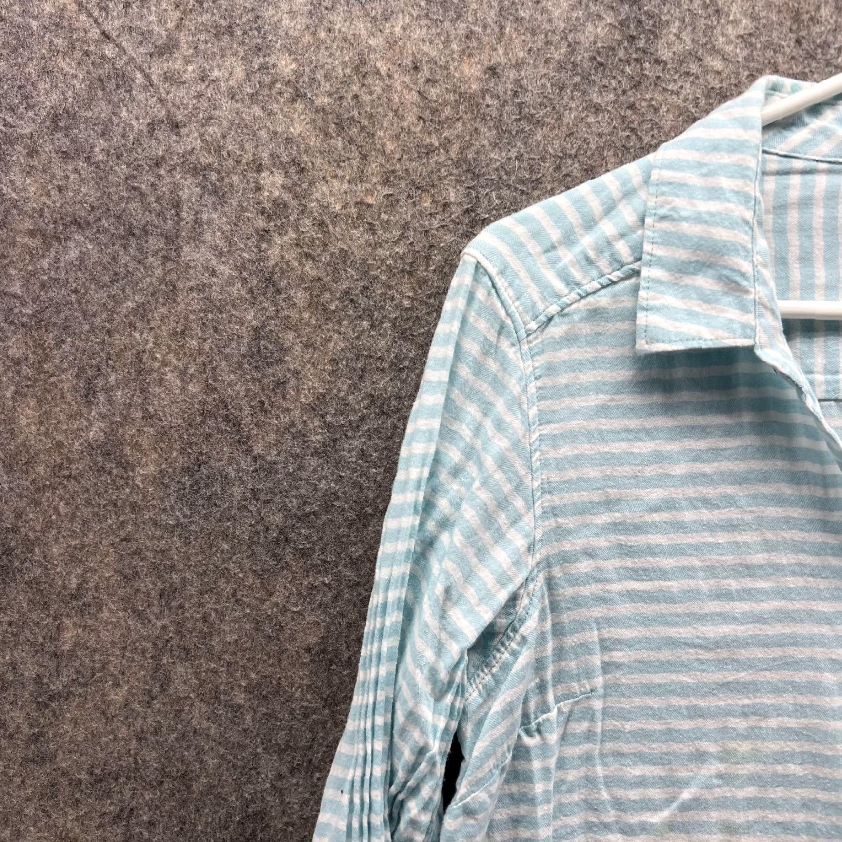 Vintage Columbia Shirt Women Medium Blue Striped Button-Up Casual Preppy Long Sleeve Shirt Size M / US 6-8 / IT 42-44 - 3 Thumbnail