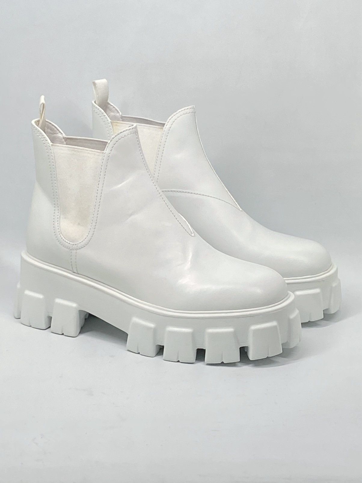 Prada Prada Monolith Leather Lug-Sole Chelsea Boots size 39 Size US 9 / IT 39 - 4 Thumbnail