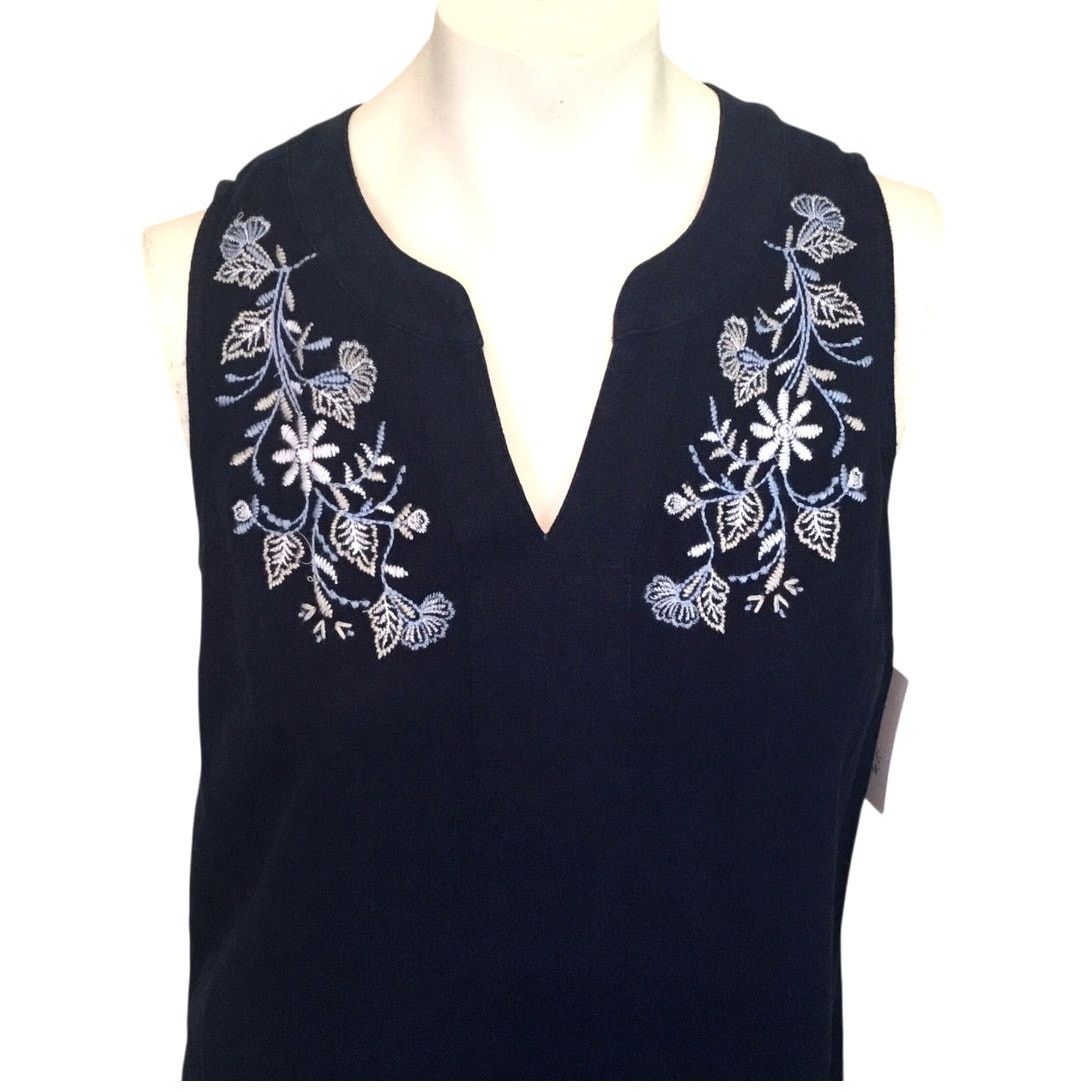 Croft & Barrow Croft & Barrow Shift Dress X-S NWT Embroidery Y-Neck $39.99 Size XS / US 0-2 / IT 36-38 - 3 Thumbnail