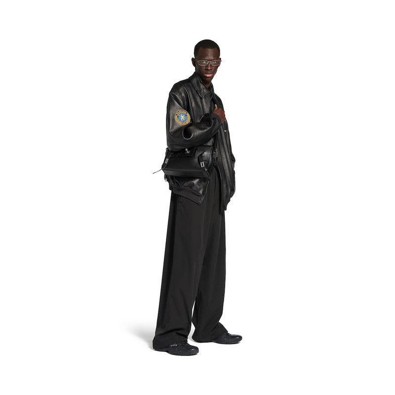 Balenciaga o1bcso1str0226 Size: OS / Bel Air Zipped Messenger Bag Size ONE SIZE - 6 Thumbnail