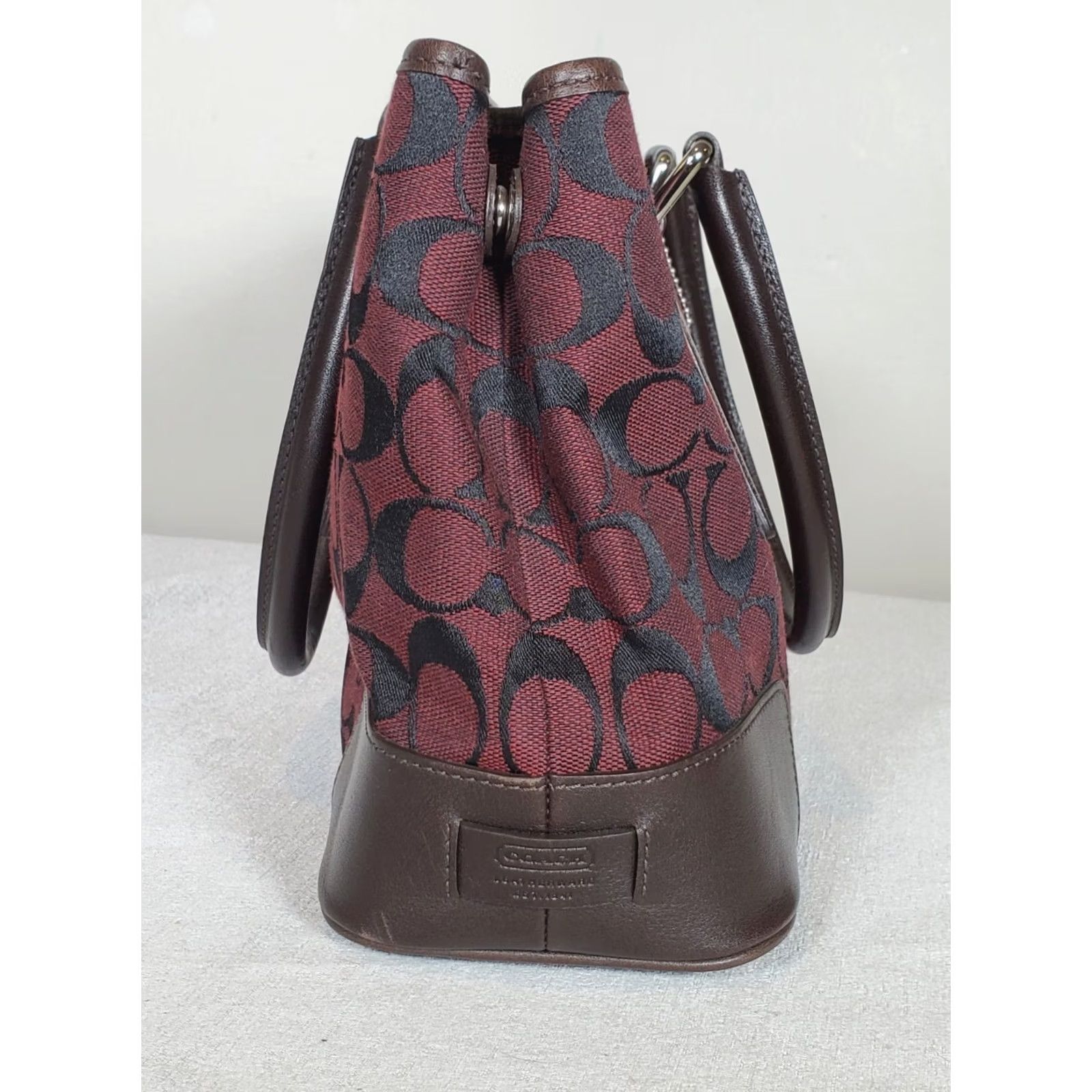 Coach VINTAGE Coach Tote Handbag Women Medium Red Jacquard Canvas Brown Leather Signature C Monogram 6089 Size ONE SIZE - 2 Thumbnail
