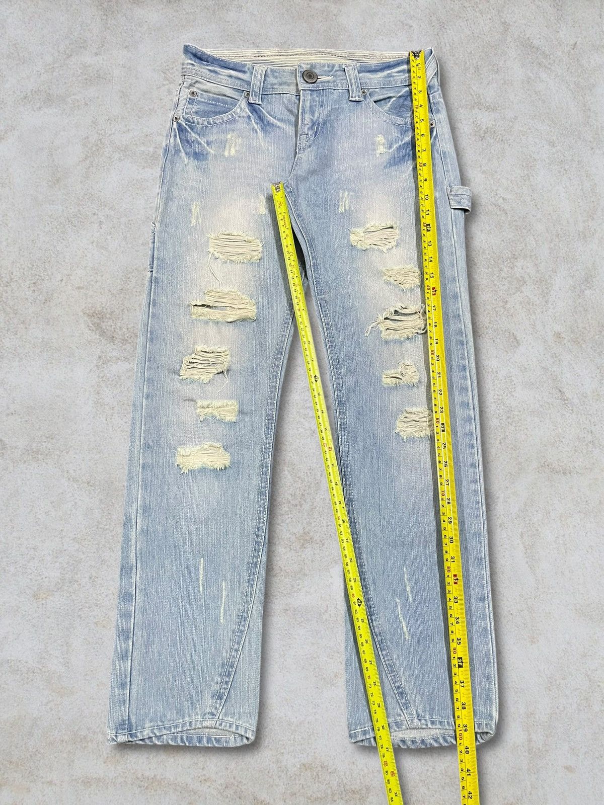 Japanese Brand Vintage Japanese Sick Carpenter Distressed Faded Wash Jeans Size US 31 - 13 Thumbnail