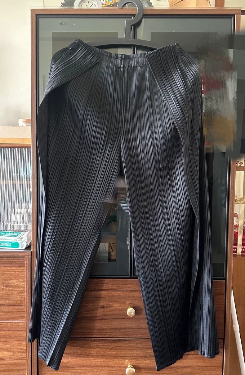 Issey Miyake Issey Miyake Black kelp pants Size 26" / US 2 / IT 38 - 1 Thumbnail