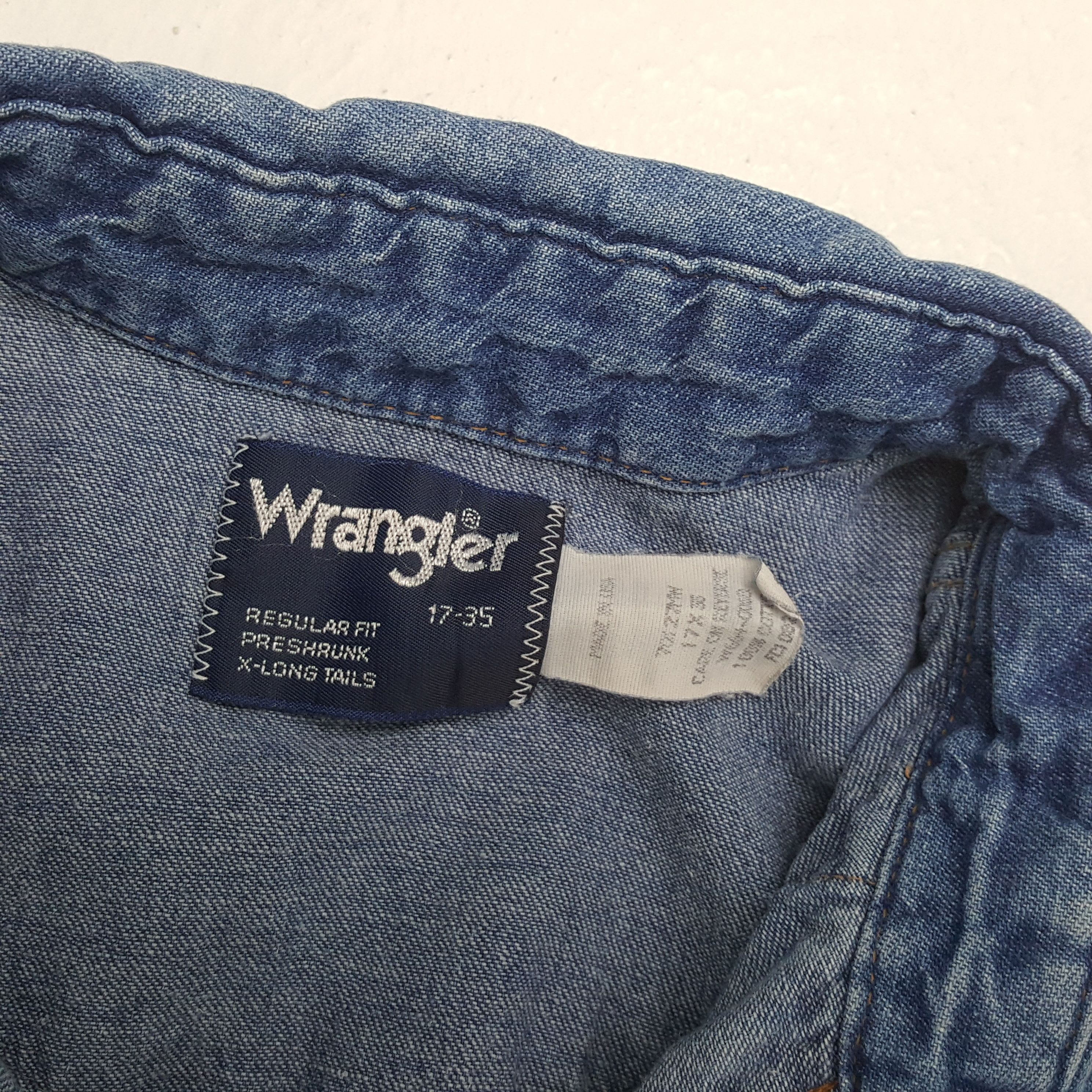 Vintage × Wrangler WRANGLER Double Pocket Casual Style Denim Shirt Size US XL / EU 56 / 4 - 8 Thumbnail
