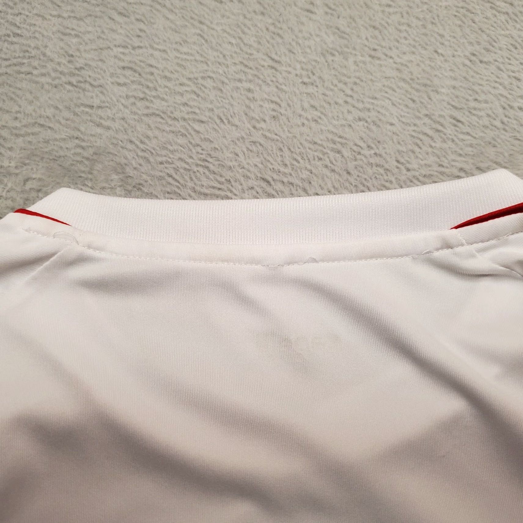 Vintage Capelli Sport Shirt Mens Medium White Short Sleeve Performance Crewneck Montana Size US M / EU 48-50 / 2 - 5 Thumbnail
