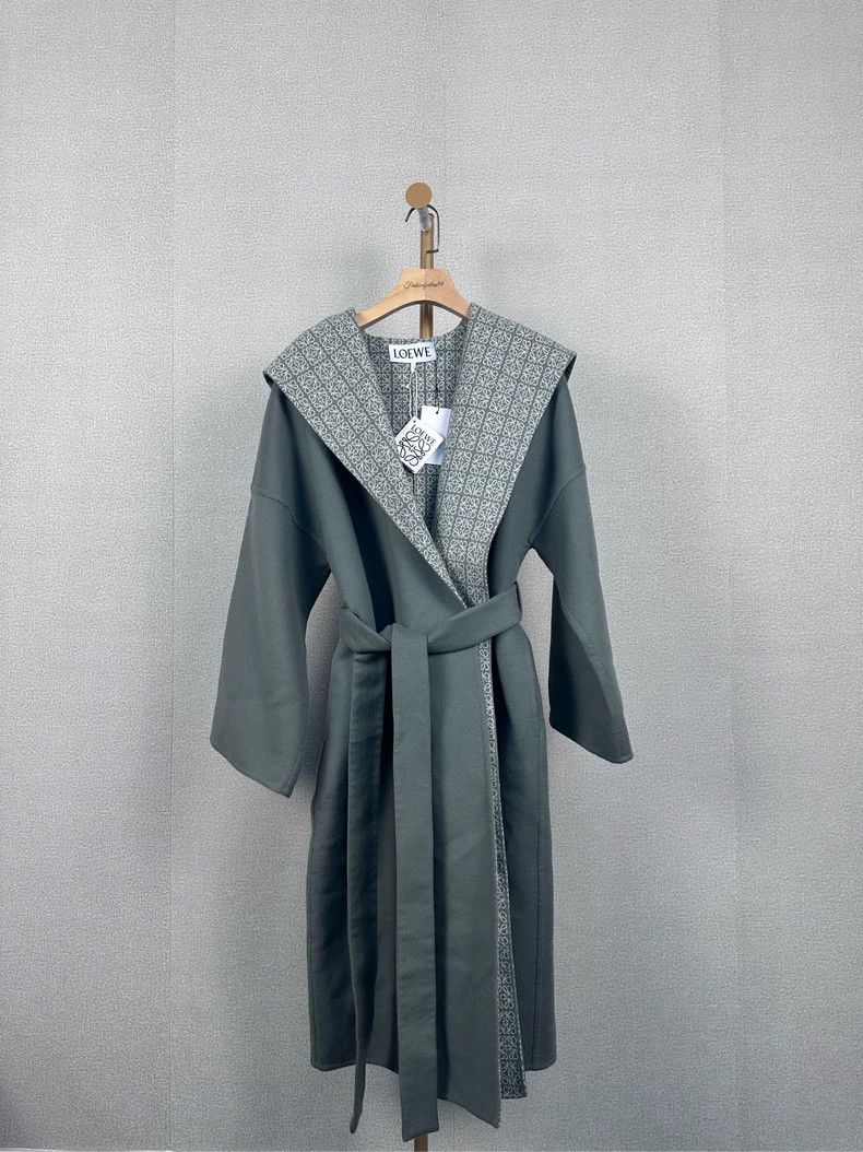 Loewe LOEWE Wool tweed coat Size 4XL / US 24-26 - 1 Thumbnail