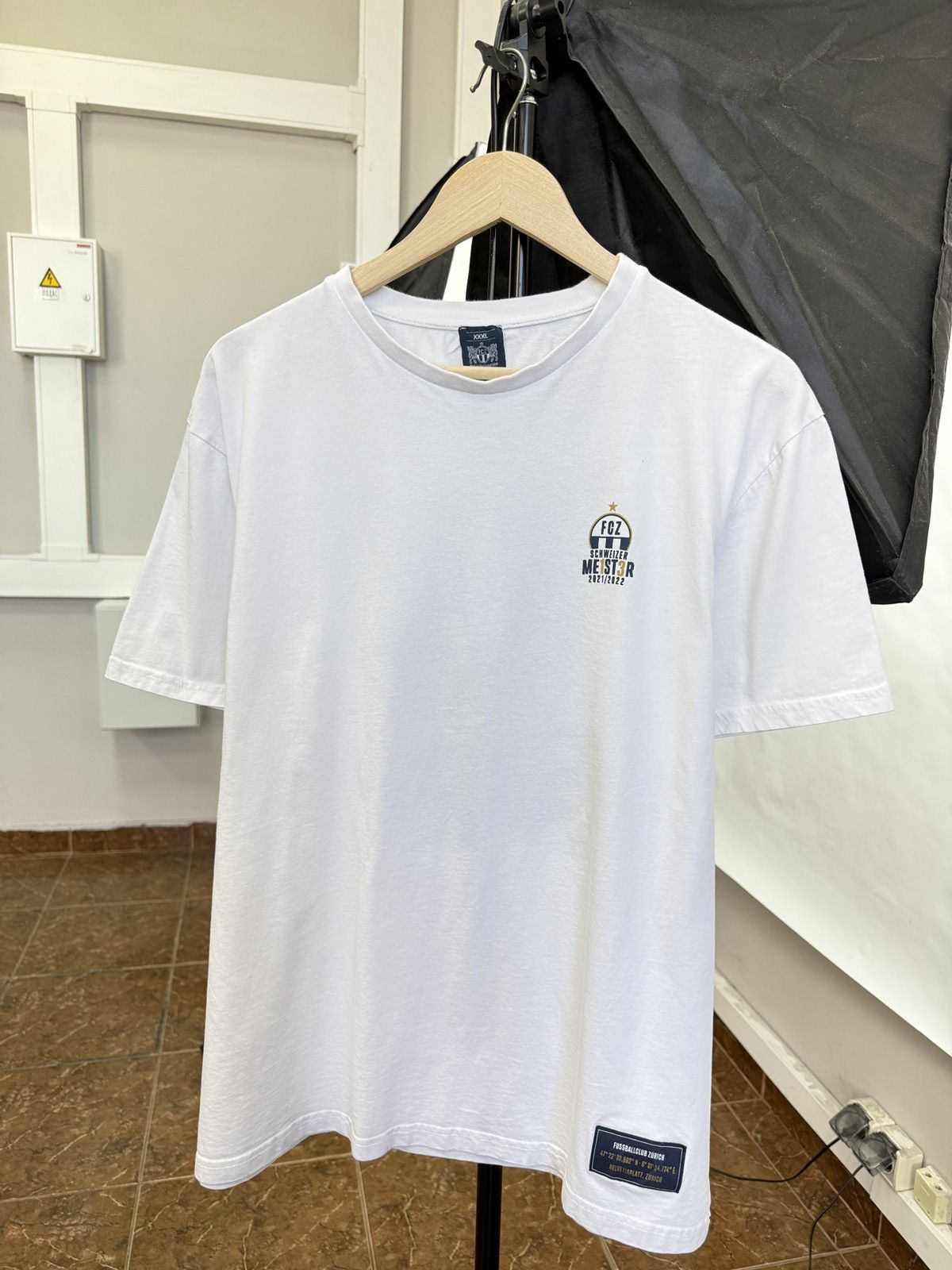 Nike 🇨🇭 2022 FCZ Zurich Meister Switzerland Suisse Swiss T-Shirt Size US XXL / EU 58 / 5 - 2 Thumbnail