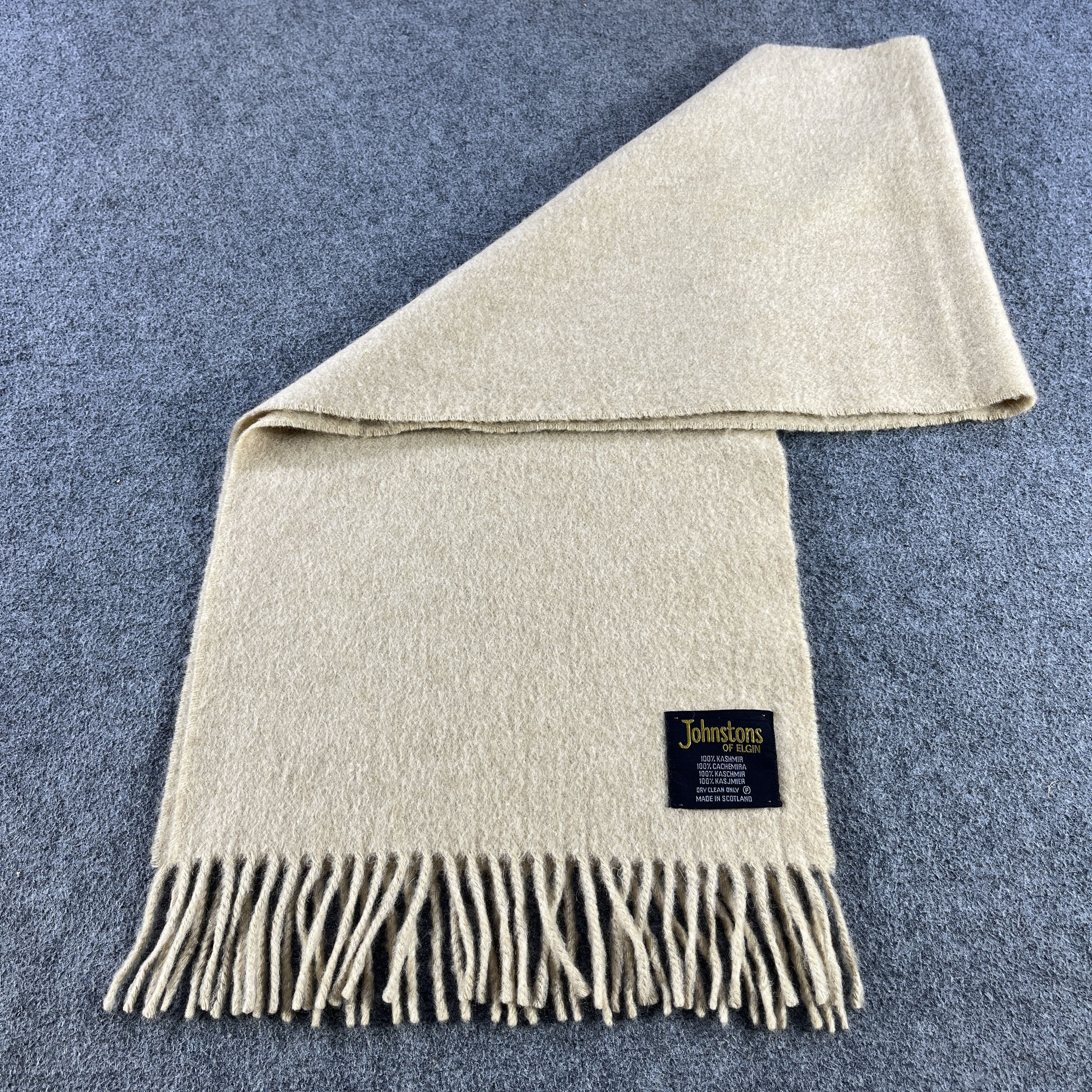 Johnstons Of Elgin Johnstons Of Elgin Scarf / Muffler / Neckwear T1435 Size ONE SIZE - 8 Thumbnail