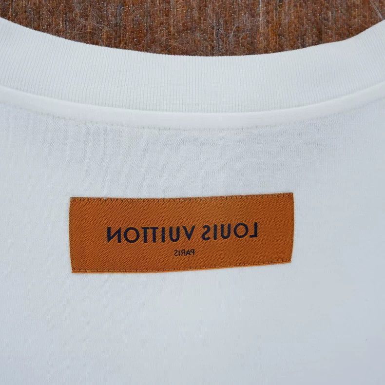 Louis Vuitton louis vuitton graffiti pocket short sleeve t-shirt-2507 Size US M / EU 48-50 / 2 - 4 Thumbnail