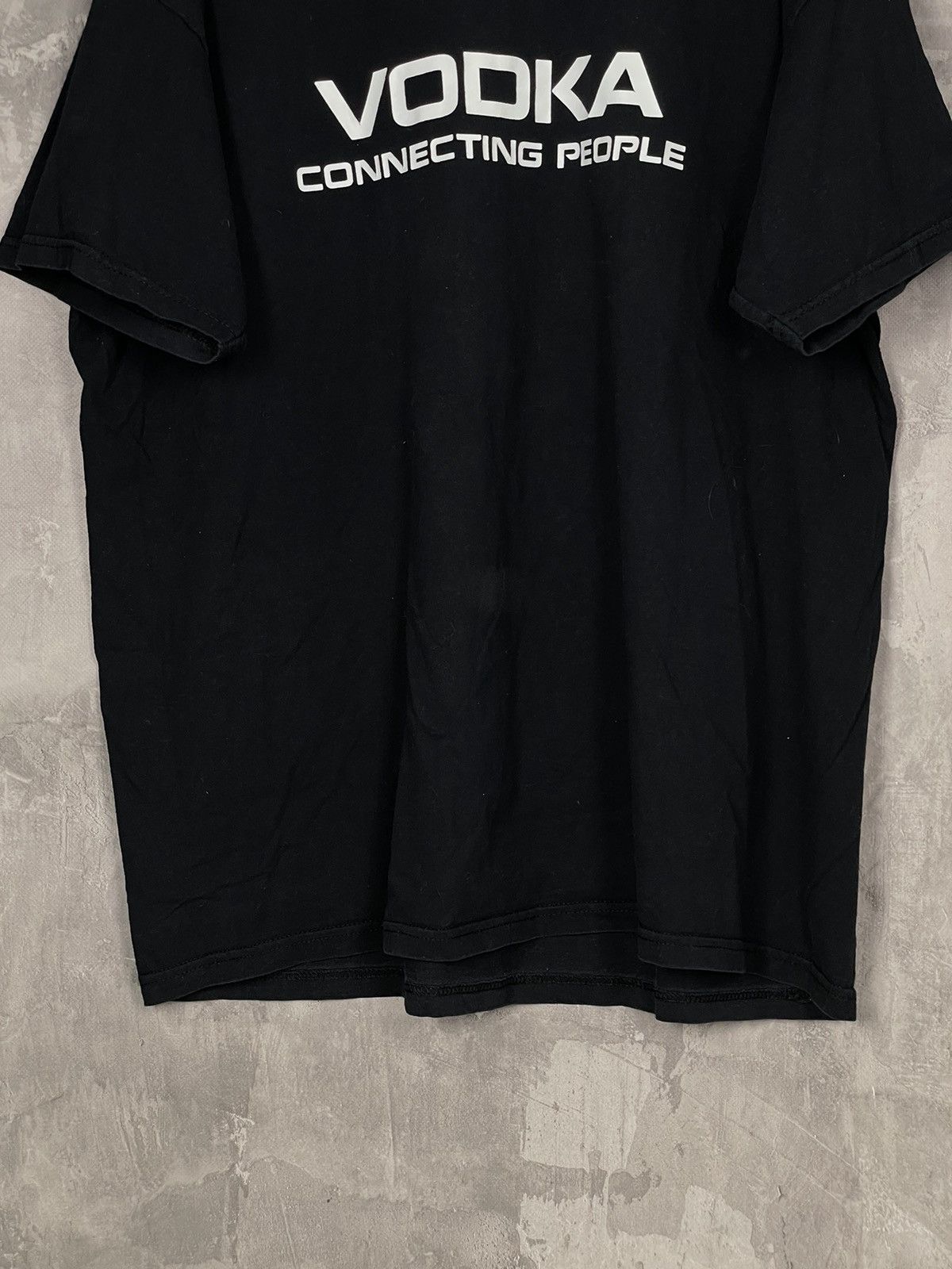 Vintage Vintage 2000s Vodka Connecting People Promo Black Tee Size US XXL / EU 58 / 5 - 5 Thumbnail