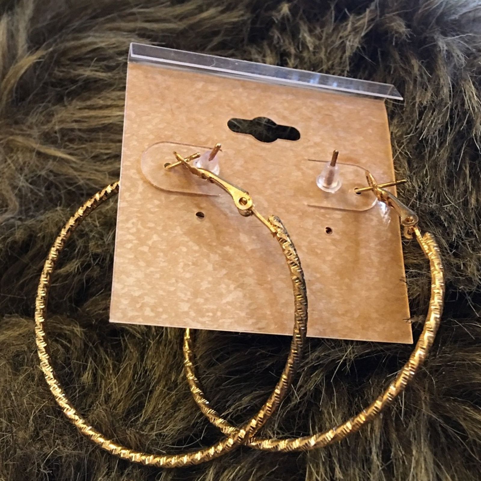 Jewelry 2 pairs gold tone fashion earrings Size ONE SIZE - 4 Thumbnail