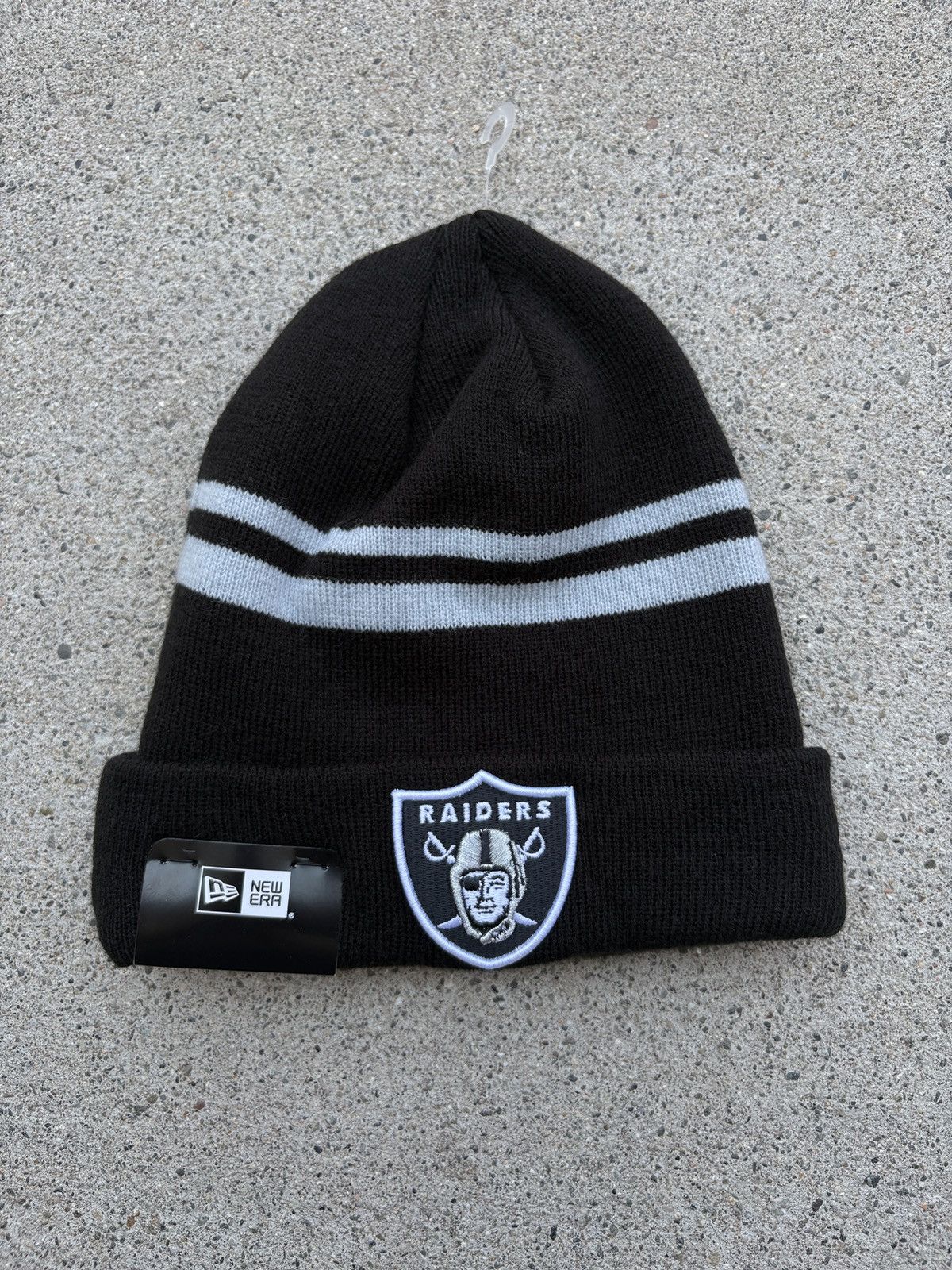 NFL × New Era DS New Era X NFL Las Vegas Raiders Black Snow Knitted Beanie Size ONE SIZE - 1 Thumbnail