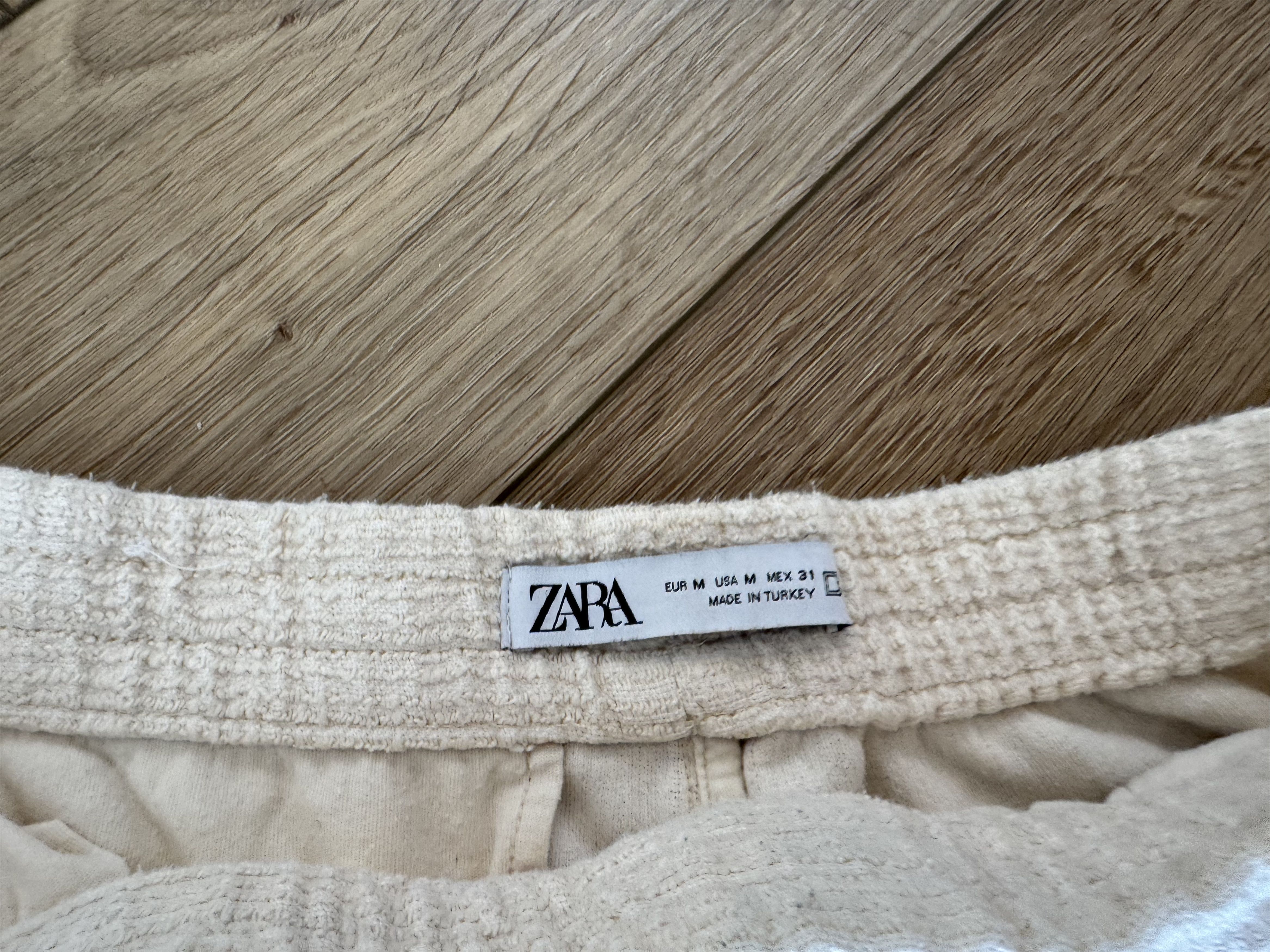 Zara Cream textured shorts Size US 31 - 2 Thumbnail