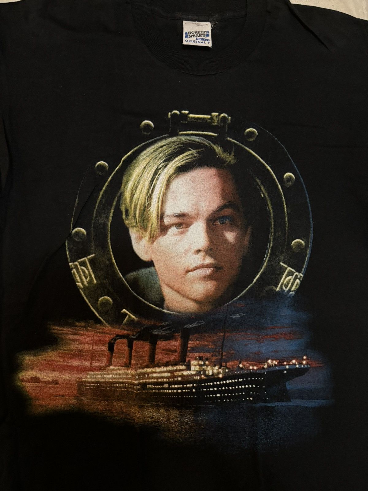 Vintage Rare Vintage 90s Titanic Jack Leonardo Dicaprio Movie Tee Size US L / EU 52-54 / 3 - 7 Thumbnail