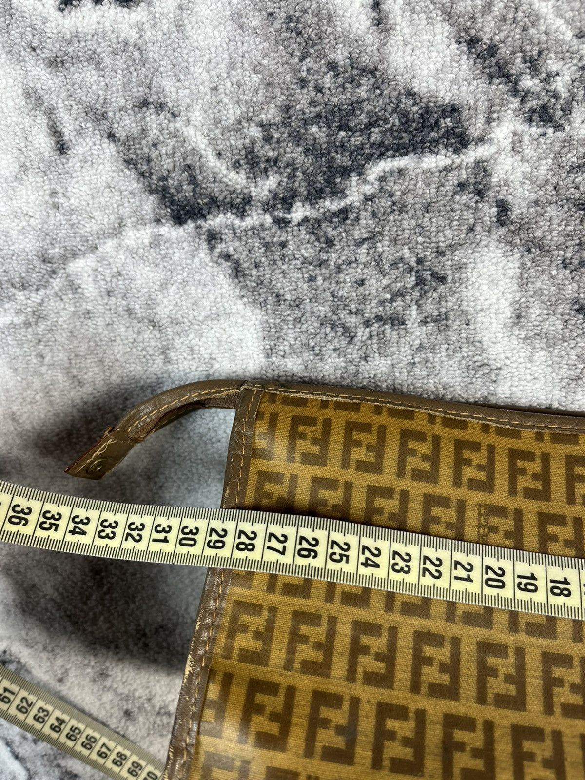 Fendi Vintage Fendi Zucca Monogram Leather Clutch Made In Italy Size ONE SIZE - 23 Thumbnail