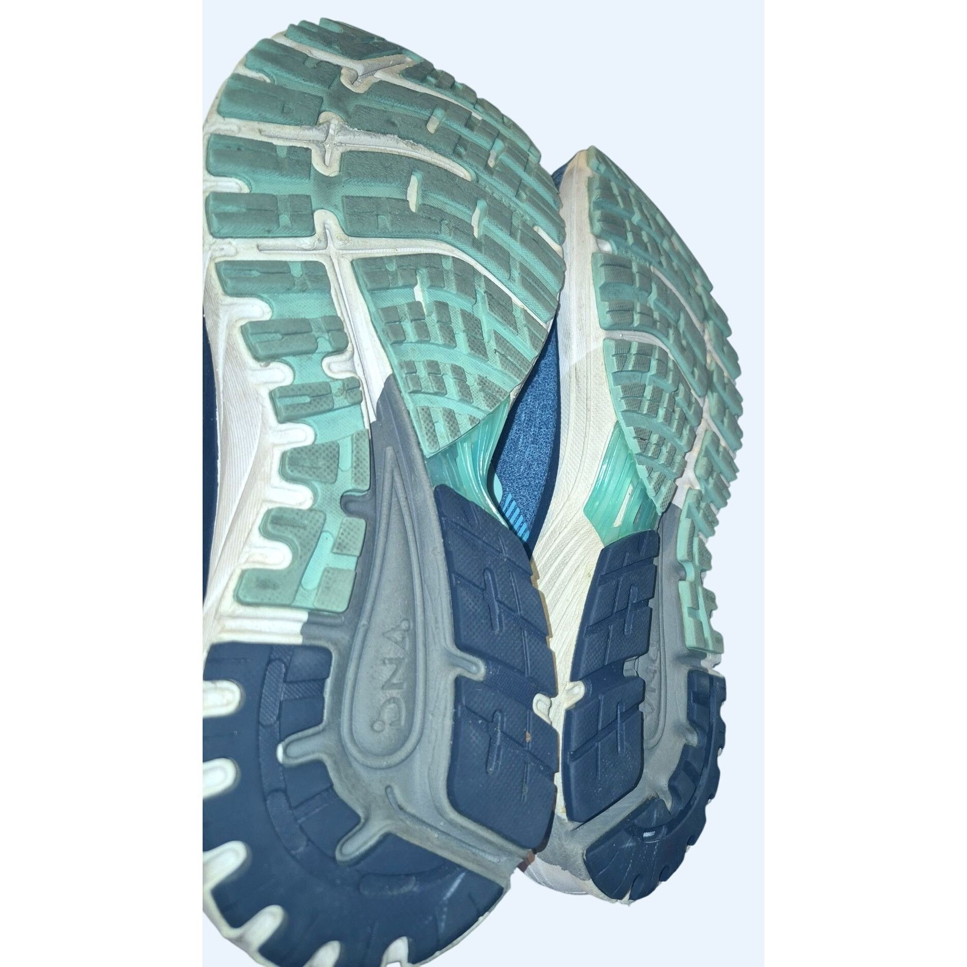 Brooks Brooks GTS 18 Blue Cushion Running Shoes Size 10 Lightweight Size US 10 / IT 40 - 7 Thumbnail