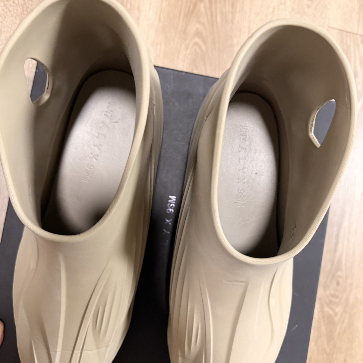 1017 ALYX 9SM Alyx 1017 9SM Mono Boot sz 11 Beige Size US 11 / EU 44 - 7 Thumbnail