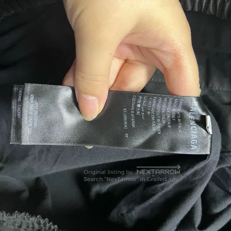 Balenciaga Balenciaga Black Letter Logo Pattern Printed Collar Size US S / EU 44-46 / 1 - 3 Thumbnail