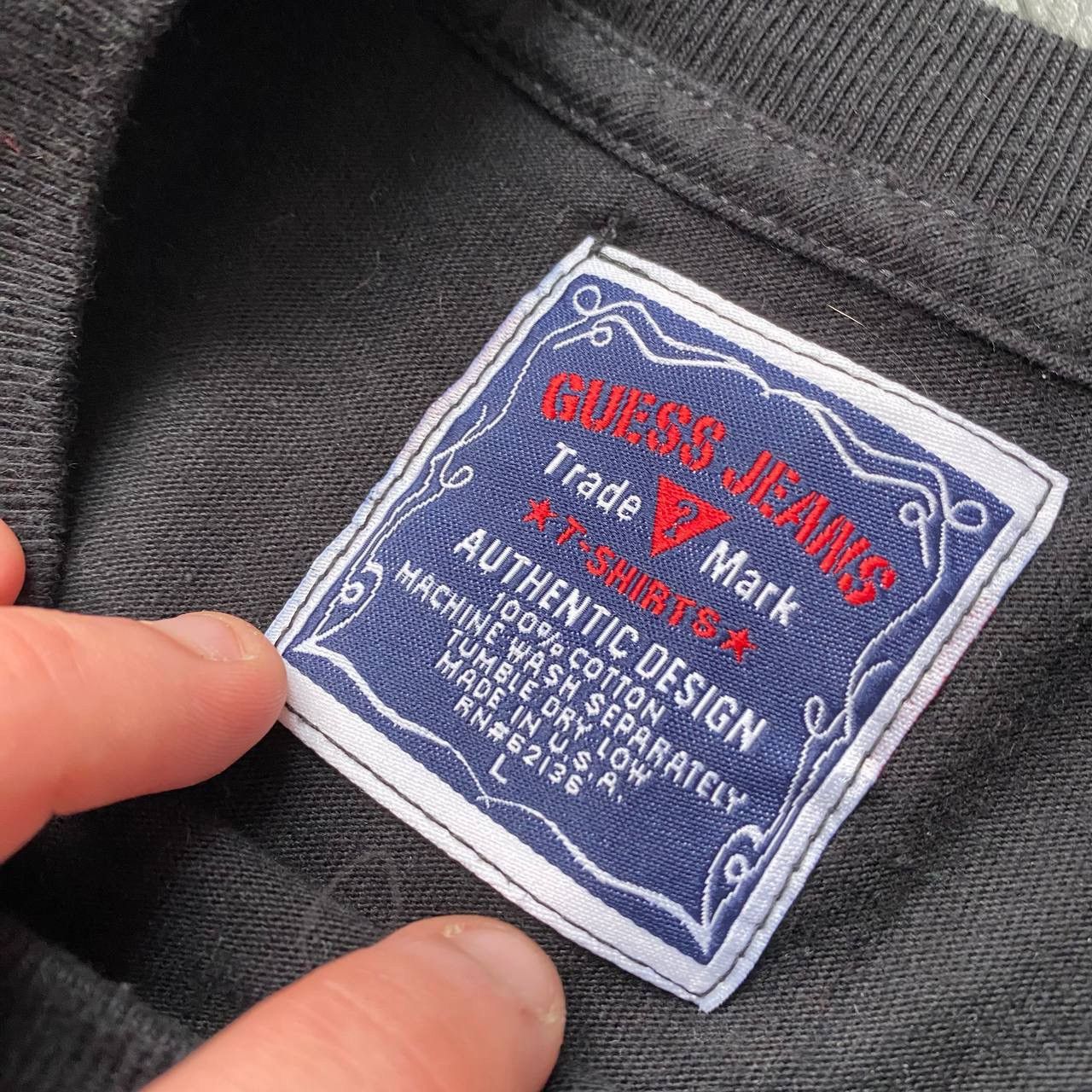 Guess × Vintage Vintage big logo rare guess jeans tee shirt Size US L / EU 52-54 / 3 - 4 Thumbnail