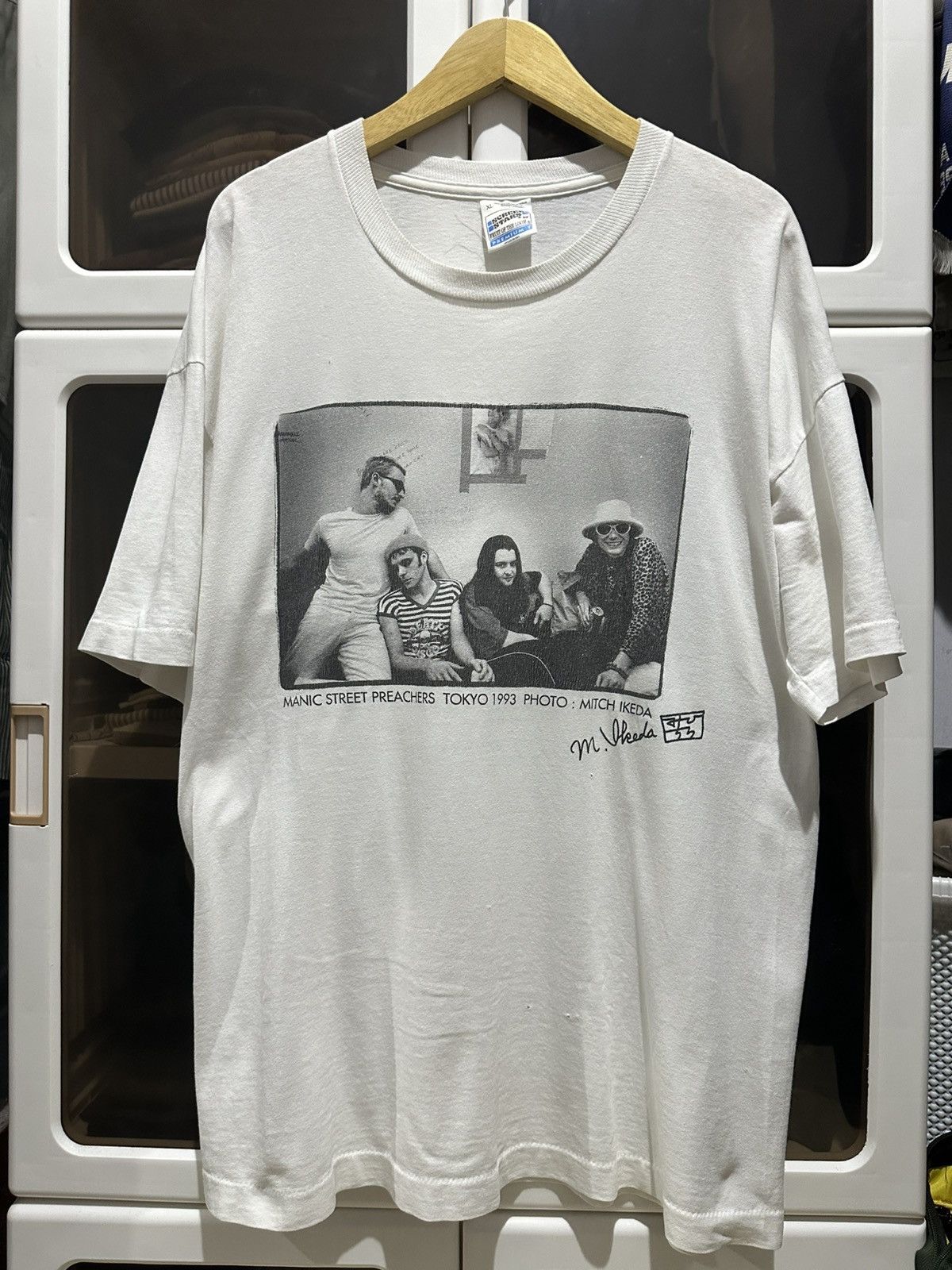 Band Tees Manic Street Preachers Tokyo 1993 Photo Tee – Mitch