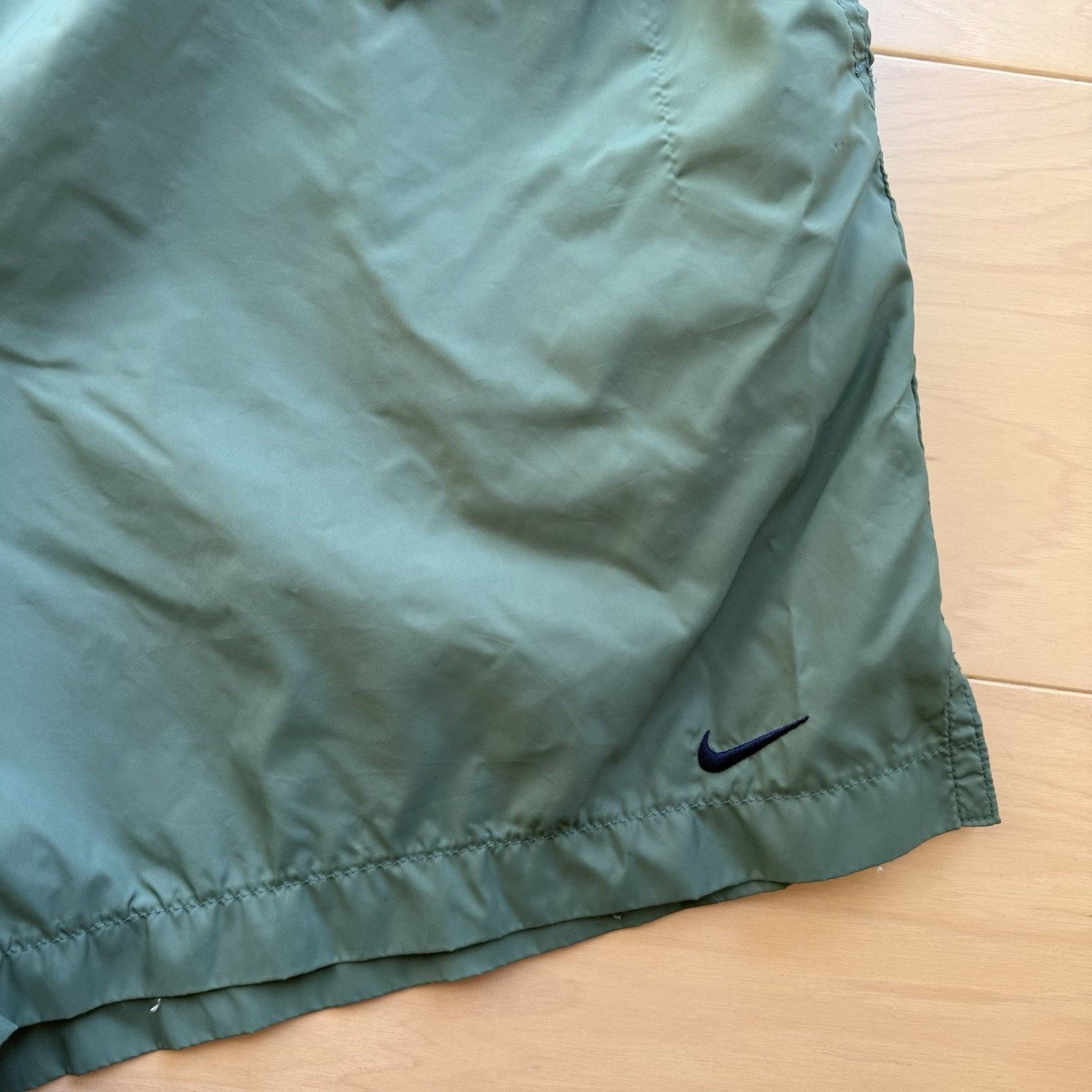 Nike × Vintage Vintage Nike Swim Trunks XL Green 90s Sportswear Lined Short Size US 34 / EU 50 - 5 Thumbnail