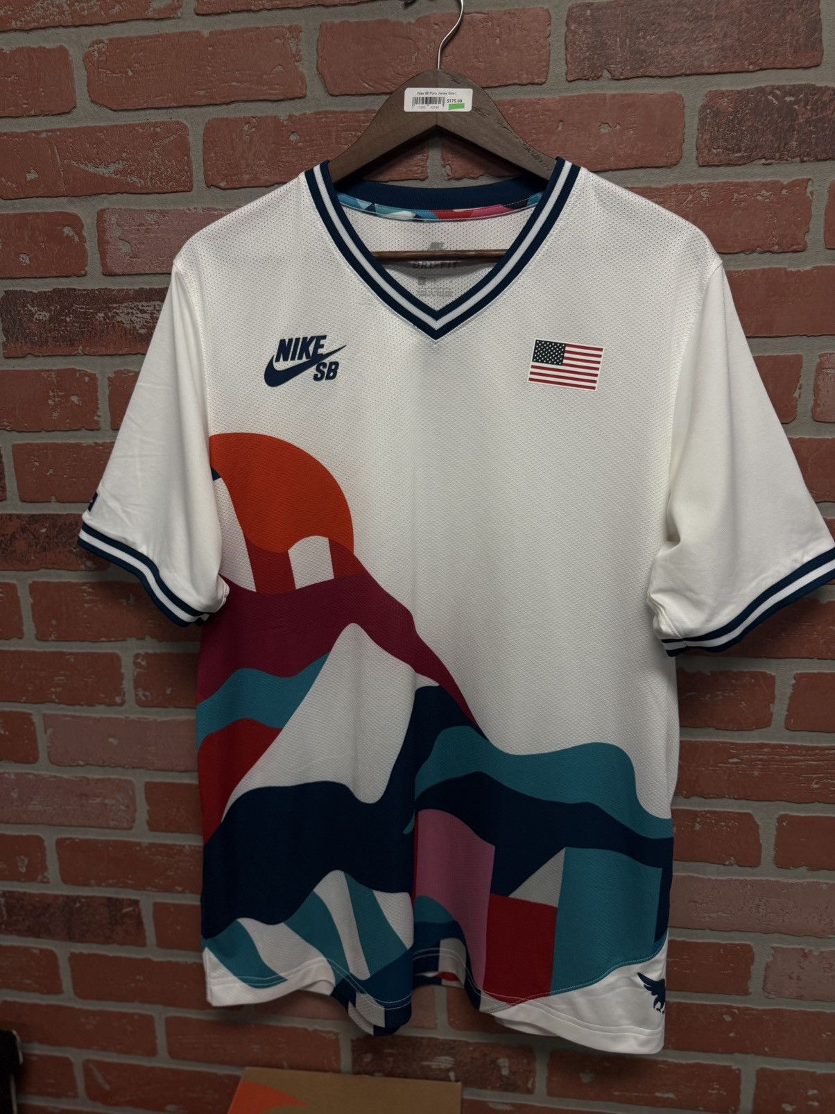 Nike RARE Nike SB x Para Jersey Size Large Clean 🧼 Size US L / EU 52-54 / 3 - 4 Thumbnail