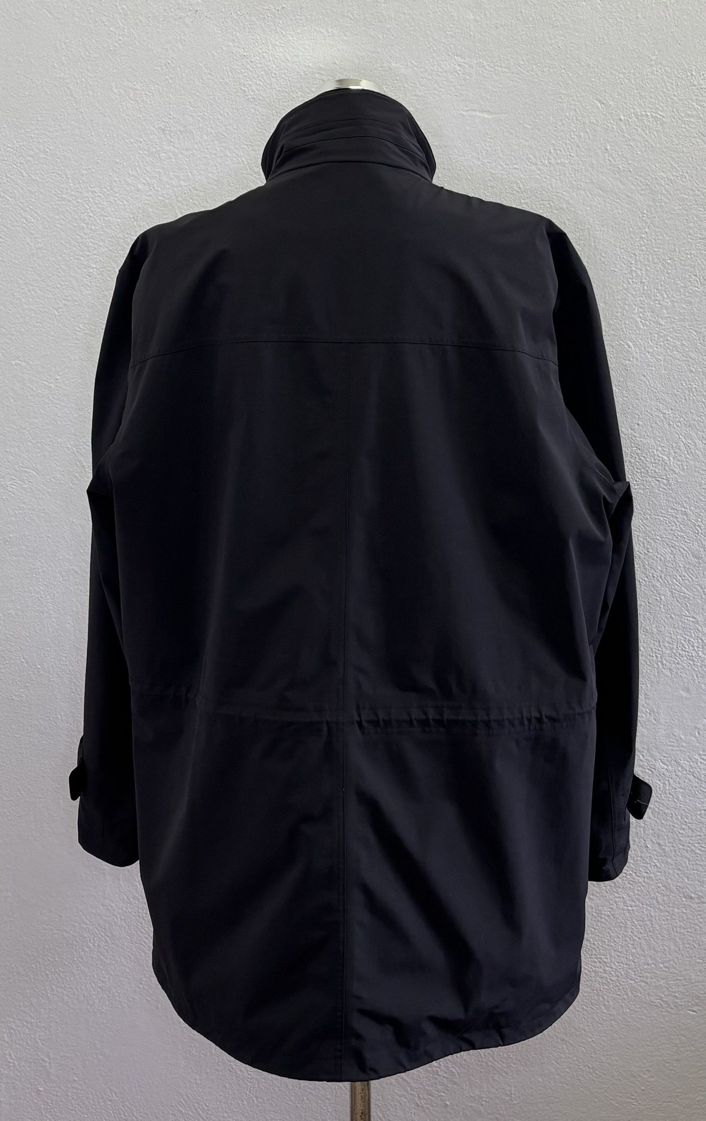 Burberry Burberry vintage black coat size XXL Size US XXL / EU 58 / 5 - 3 Thumbnail