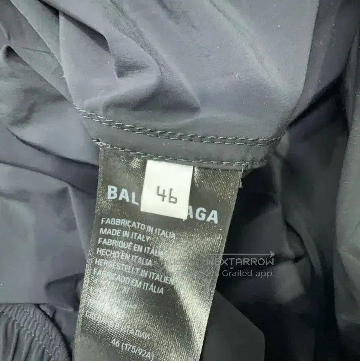 Balenciaga Balenciaga Classic Hooded Zip Jacket for Men. Size US M / EU 48-50 / 2 - 1 Thumbnail