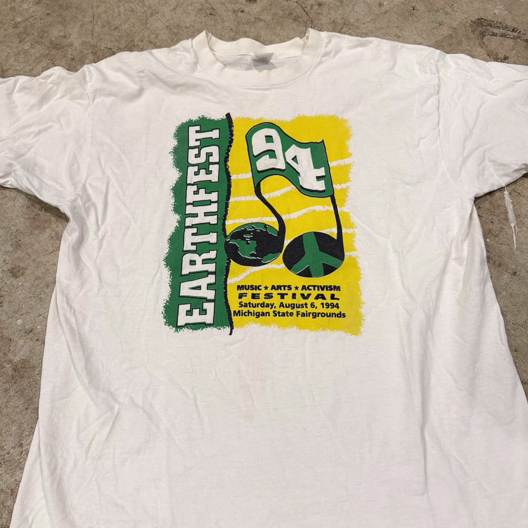 Fruit Of The Loom VINTAGE Earthfest Music Festival Shirt XL Mens White 90s Single Stitch Fruit of the Loom Shirt Size US XL / EU 56 / 4 - 4 Thumbnail