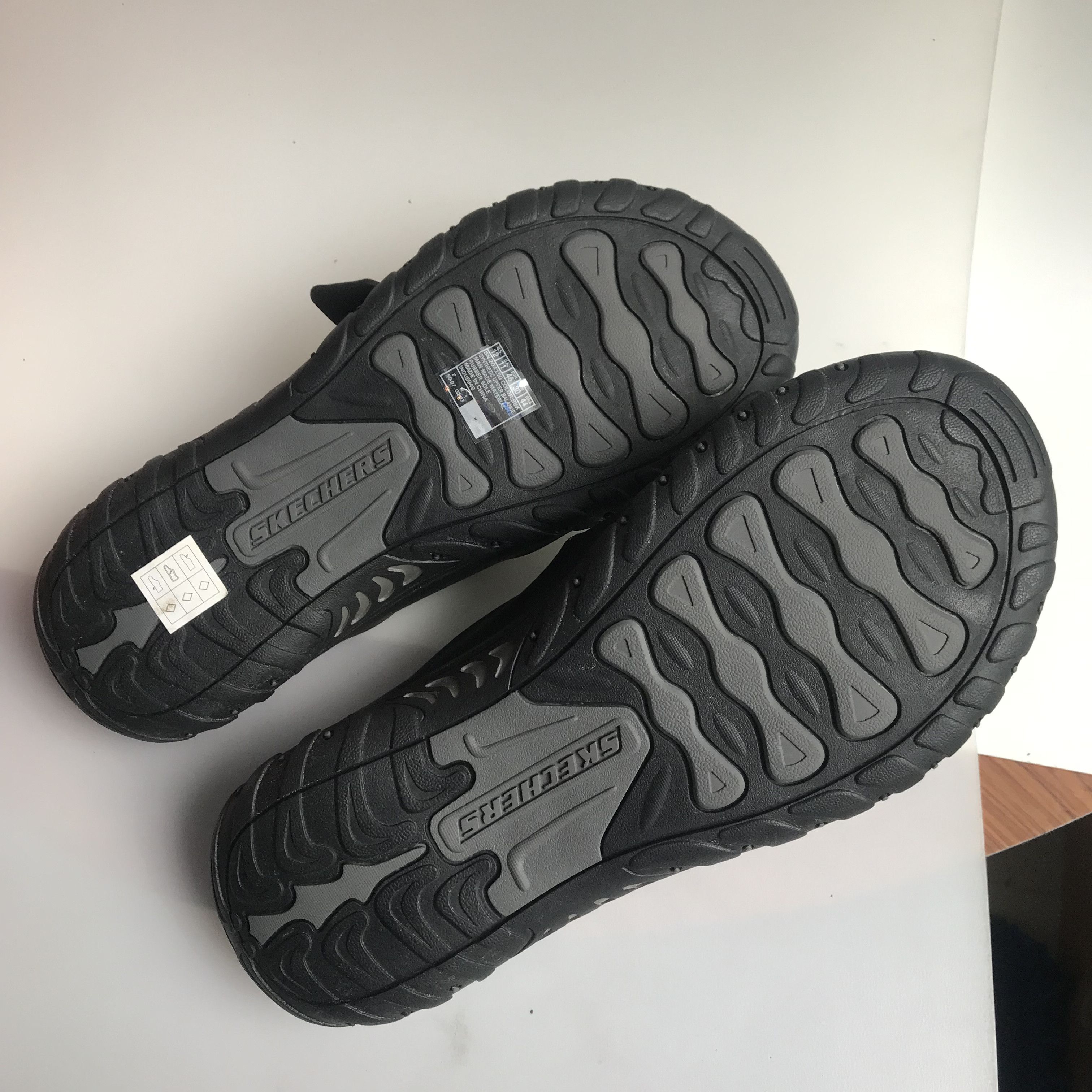 SKECHERS × Sports Specialties Skechers Men's Foamies Reggae Waller Two Band Slide Sandals Size US 12.5 / EU 45-46 - 11 Thumbnail