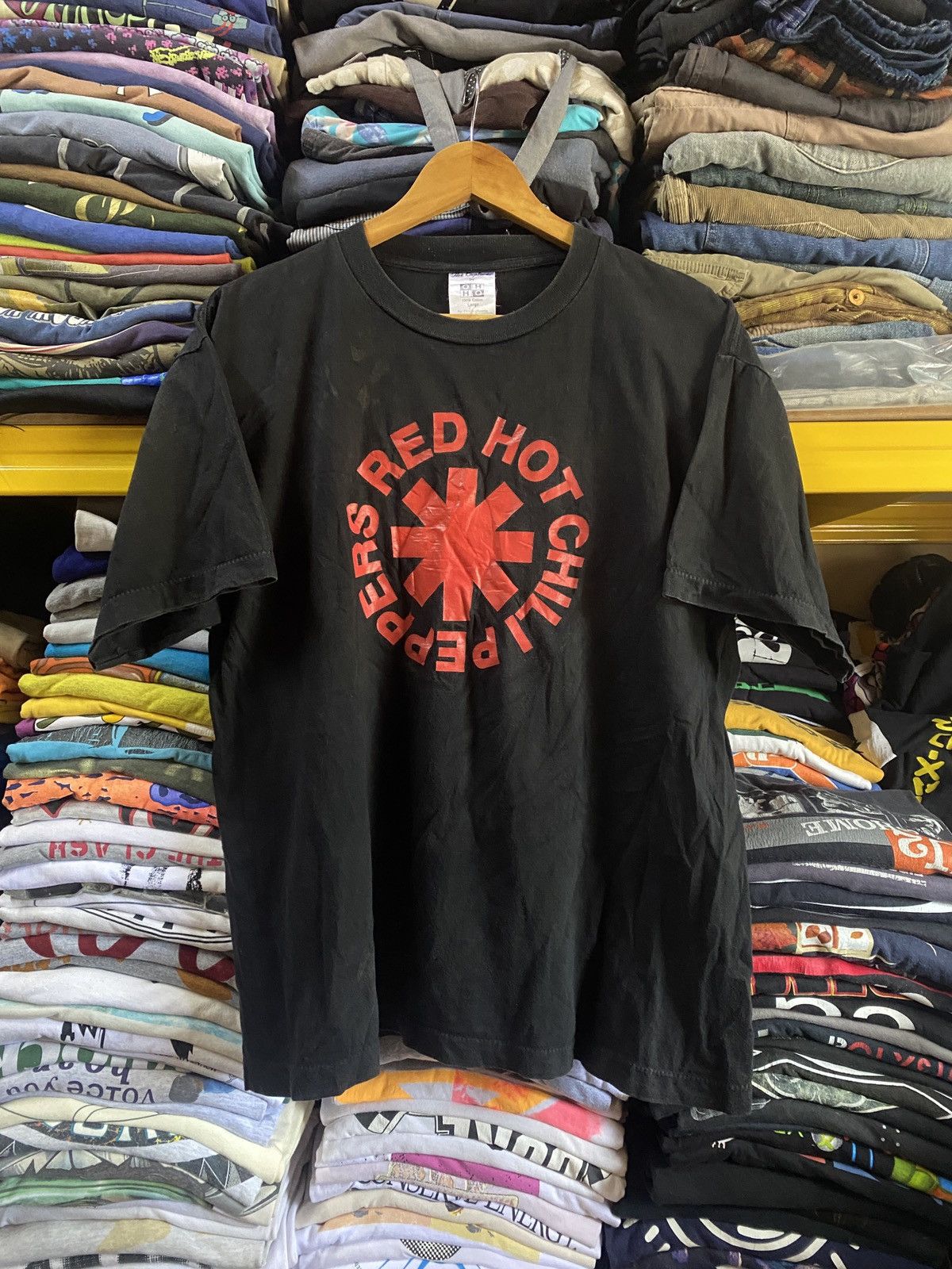 Band Tees × Vintage Vtg 90s Red hot chili peppers Rock Band single stitch tee Size US L / EU 52-54 / 3 - 1 Thumbnail