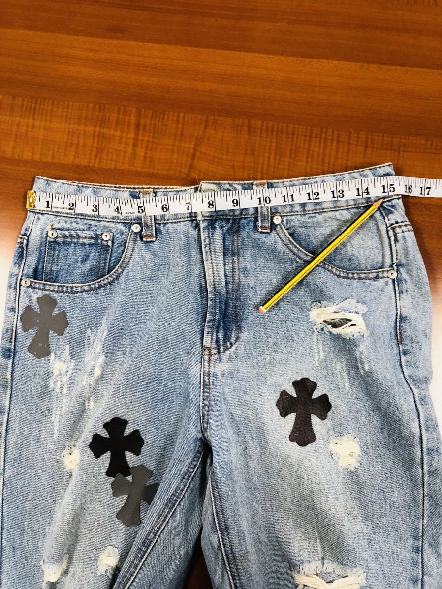 Forever 21 Forever 21 Ripped Jeans Size US 29 - 20 Thumbnail