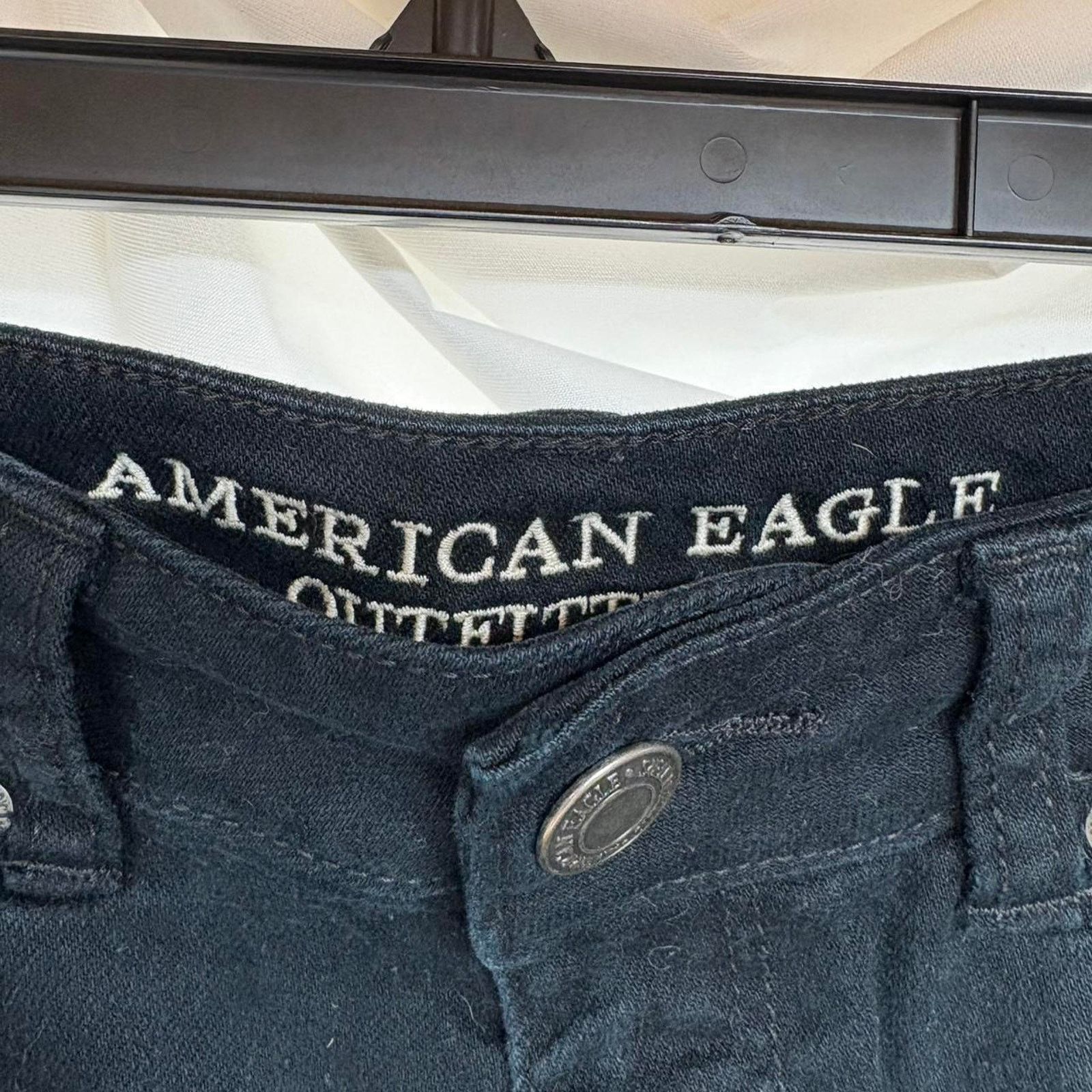 American Eagle Outfitters American eagle black distressed denim Size 26" / US 2 / IT 38 - 3 Thumbnail