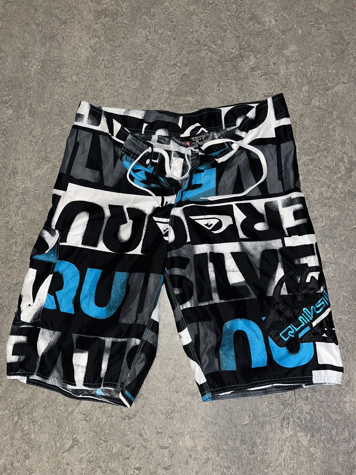 Quiksilver Quiksilver Boardshorts Graffiti Style – Black/Blue/White Size US 36 / EU 52 - 1 Thumbnail