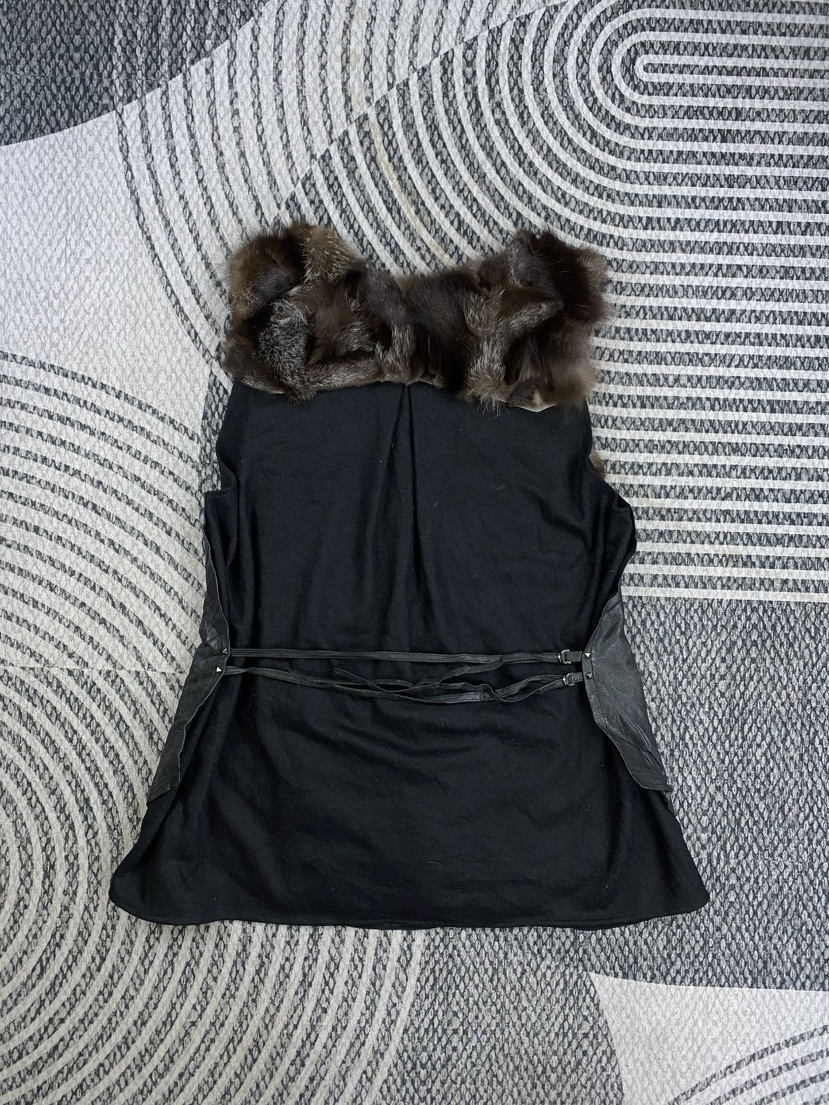 Renoma RARE❗️Renoma Black Label Fox Fur Genuine Vest Size M / US 6-8 / IT 42-44 - 2 Thumbnail