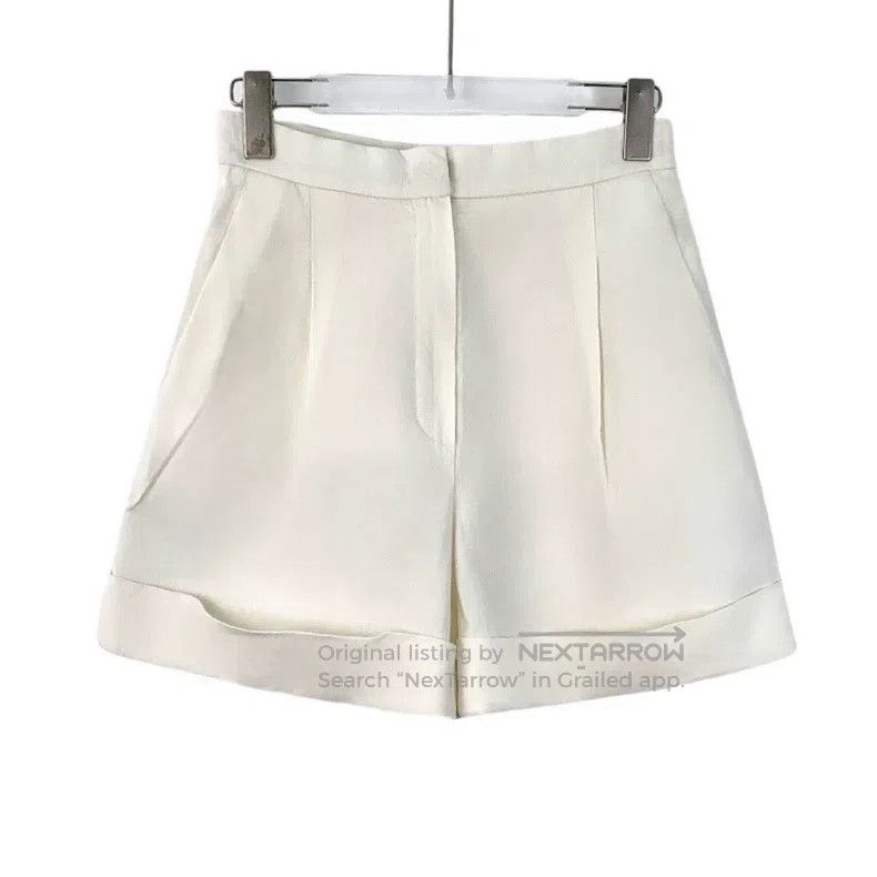 Chanel Chanel Beige linen casual shorts Size 25" / US 0 / IT 36 - 1 Thumbnail