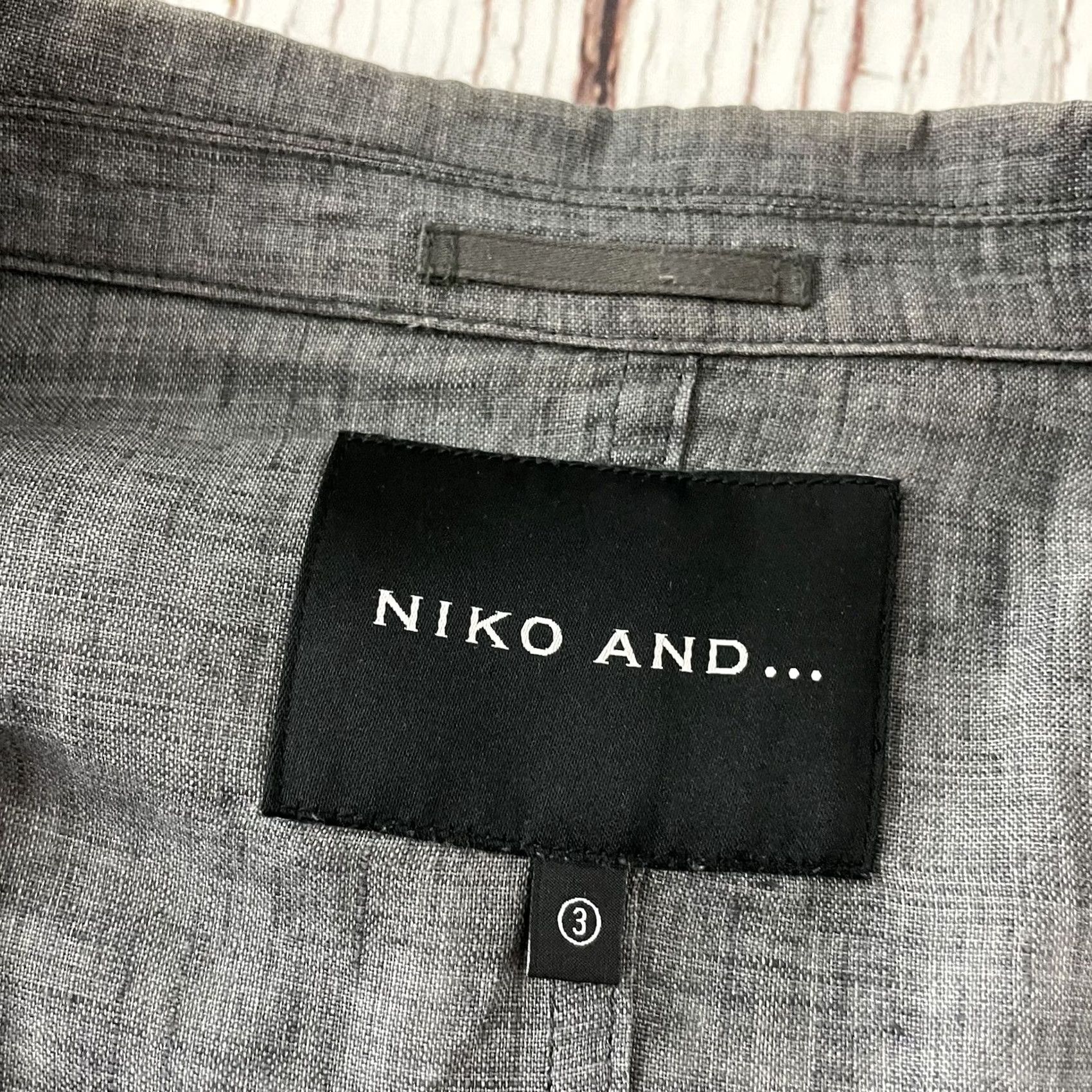 Vintage Niko And... Blazer Top Shirt Womens 3 Blue Gray Linen Button Front 100% Linen Lightweight Blouse Women XS? Size XS / US 0-2 / IT 36-38 - 2 Thumbnail