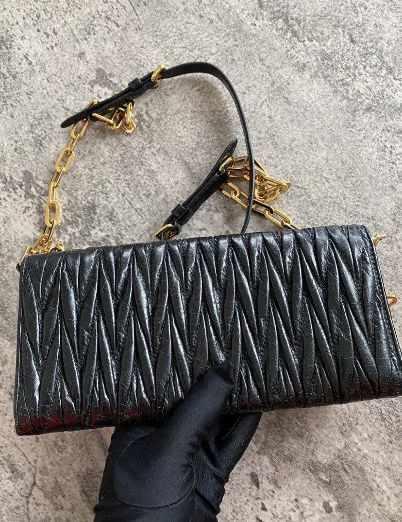 Miu Miu Matelasse wallet on chain Size ONE SIZE - 4 Thumbnail