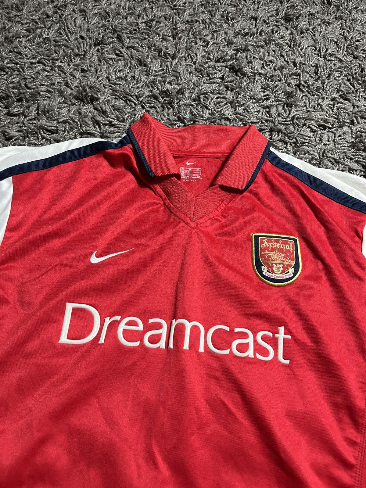 Nike NIKE ARSENAL VINTAGE 2000/02 TRIKOT FOOTBALL YOUTH 18-20 Size US S / EU 44-46 / 1 - 2 Thumbnail