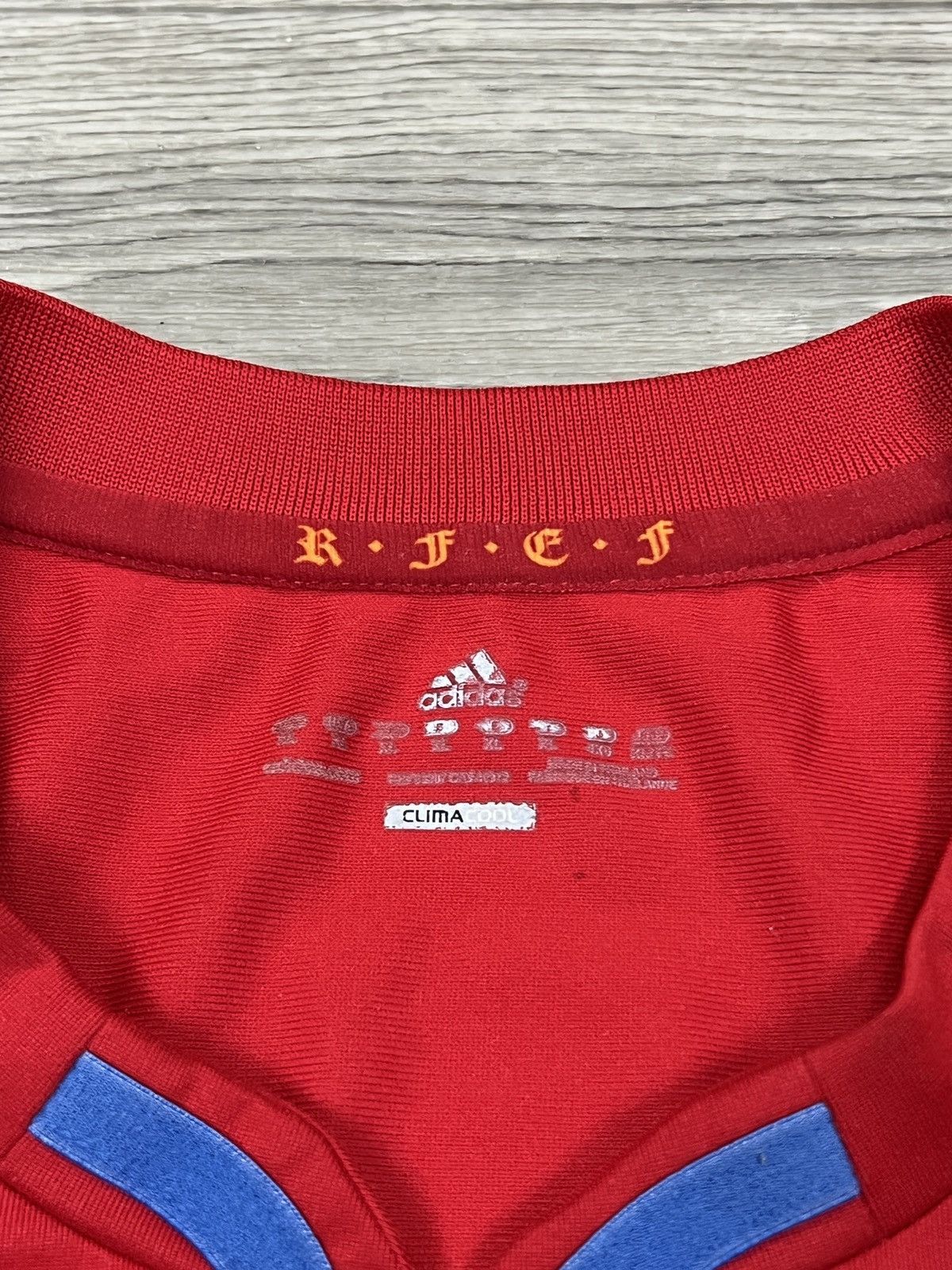 Adidas Vtg Spain National Team 2009/10 Home Football Shirt Adidas Size US XL / EU 56 / 4 - 5 Thumbnail