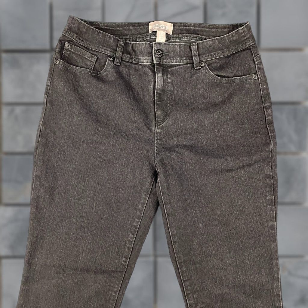 Vintage Chico's Jeans Women's 1.5 Bootcut Dark Wash Distressed Black Denim Stretch Pocket Logo Belt Loops Regular 32" Inseam Denim Jeans Womens Size 26" / US 2 / IT 38 - 1 Thumbnail