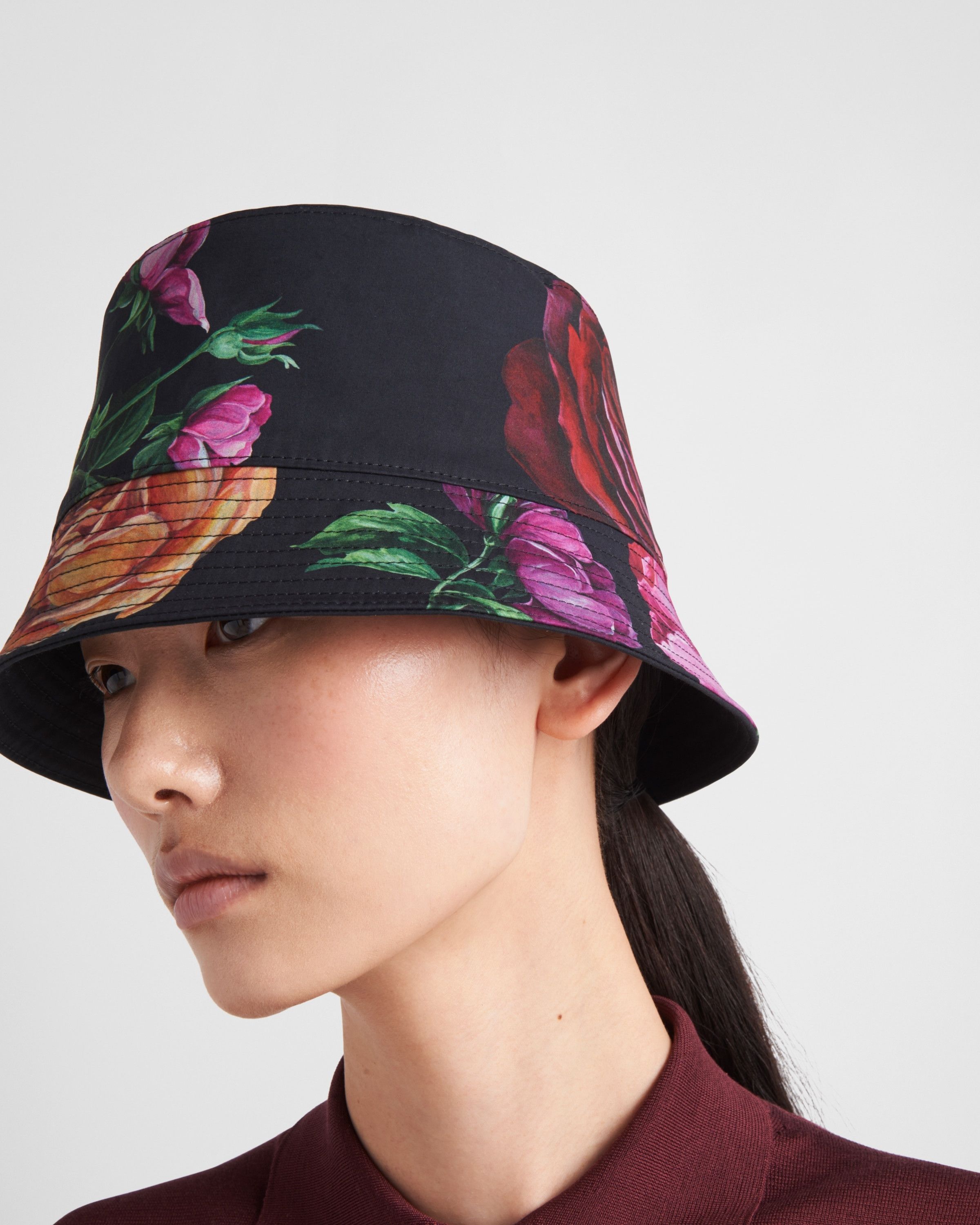 Prada o1la1rc1a0925 Size: OS / Reversible Bucket Hat / Cap Size ONE SIZE - 3 Thumbnail