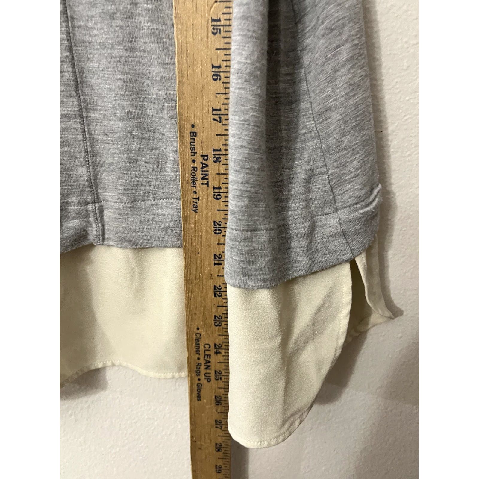 J.Crew J.CREW Gray Drapey Tank Top Sleeveless Crew Neck Women Adult Medium Size M / US 6-8 / IT 42-44 - 4 Thumbnail