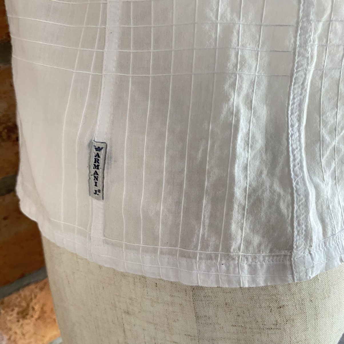 Armani ARMANI JEANS White Sleeveless Mandarin Collar Top Size S / US 4 / IT 40 - 18 Thumbnail