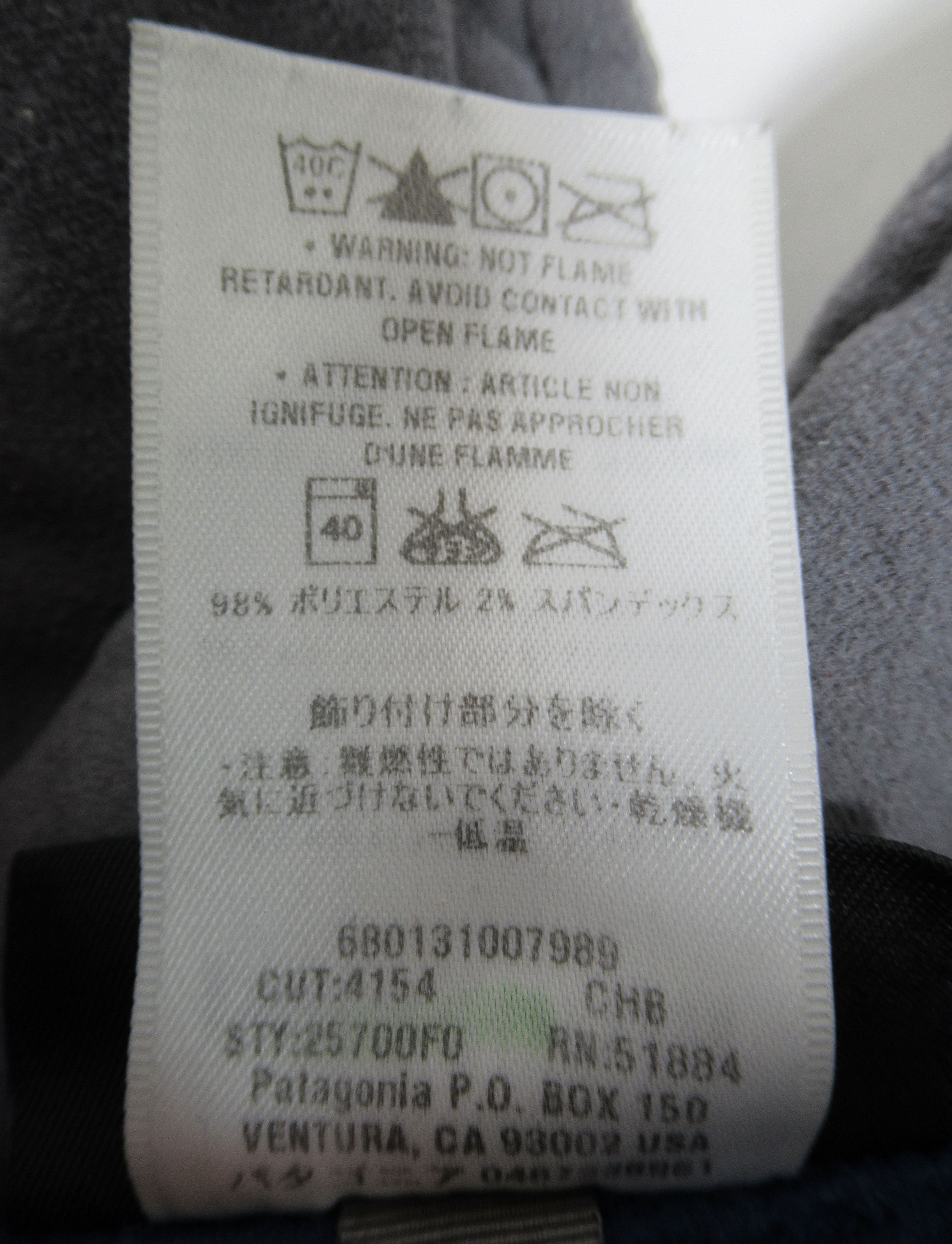 Patagonia Patagonia R3® Hi-Loft Jacket Channel Blue CHB 25700F0 Size M Size US M / EU 48-50 / 2 - 9 Thumbnail