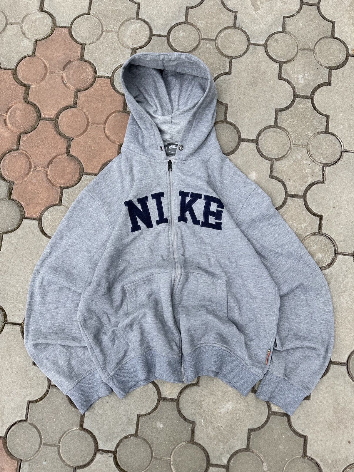 Nike × Vintage Vintage Nike Spell Out Y2K Zip Hoodie Big Logo Size US L / EU 52-54 / 3 - 1 Thumbnail