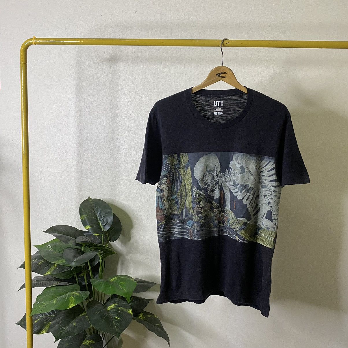Japanese Brand Museum Of Fine Arts Boston x Uniqlo UT Loopwheel Cotton Tee Size US M / EU 48-50 / 2 - 1 Thumbnail