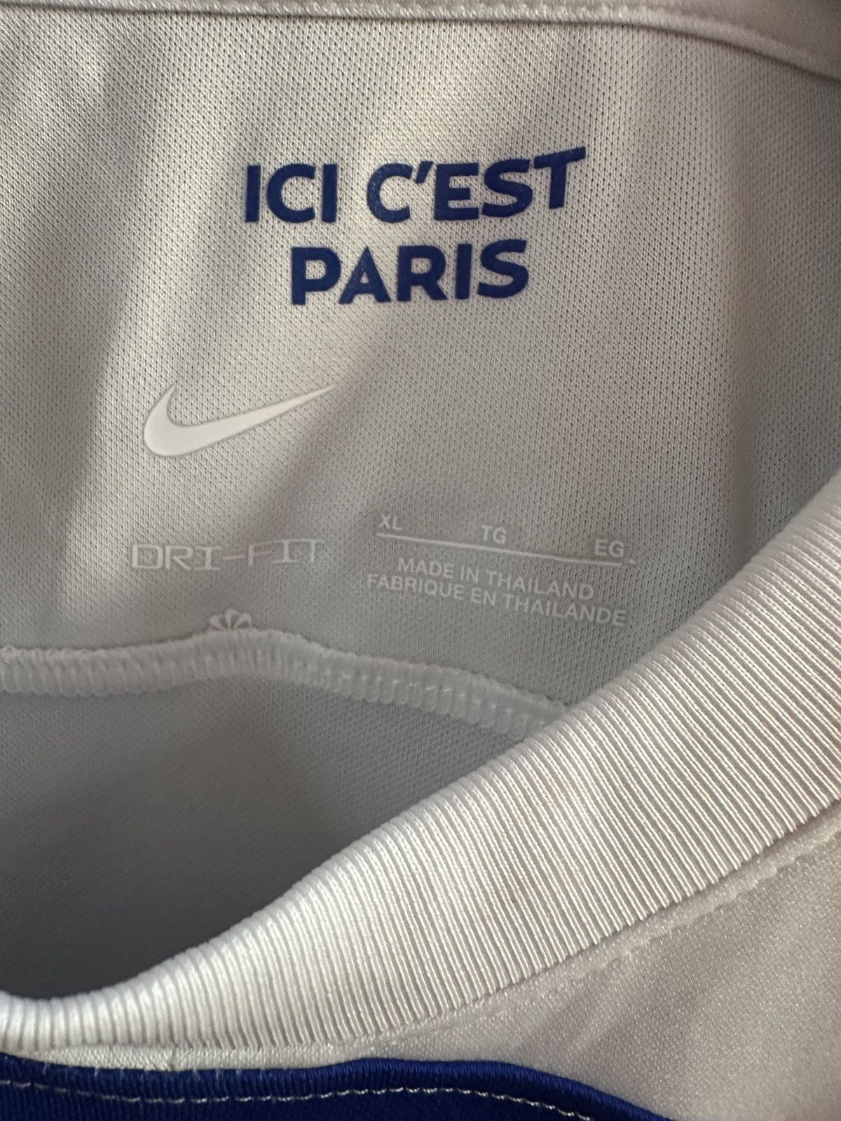 Vintage Vintage Nike psg Paris size XL logo Size US XL / EU 56 / 4 - 3 Thumbnail
